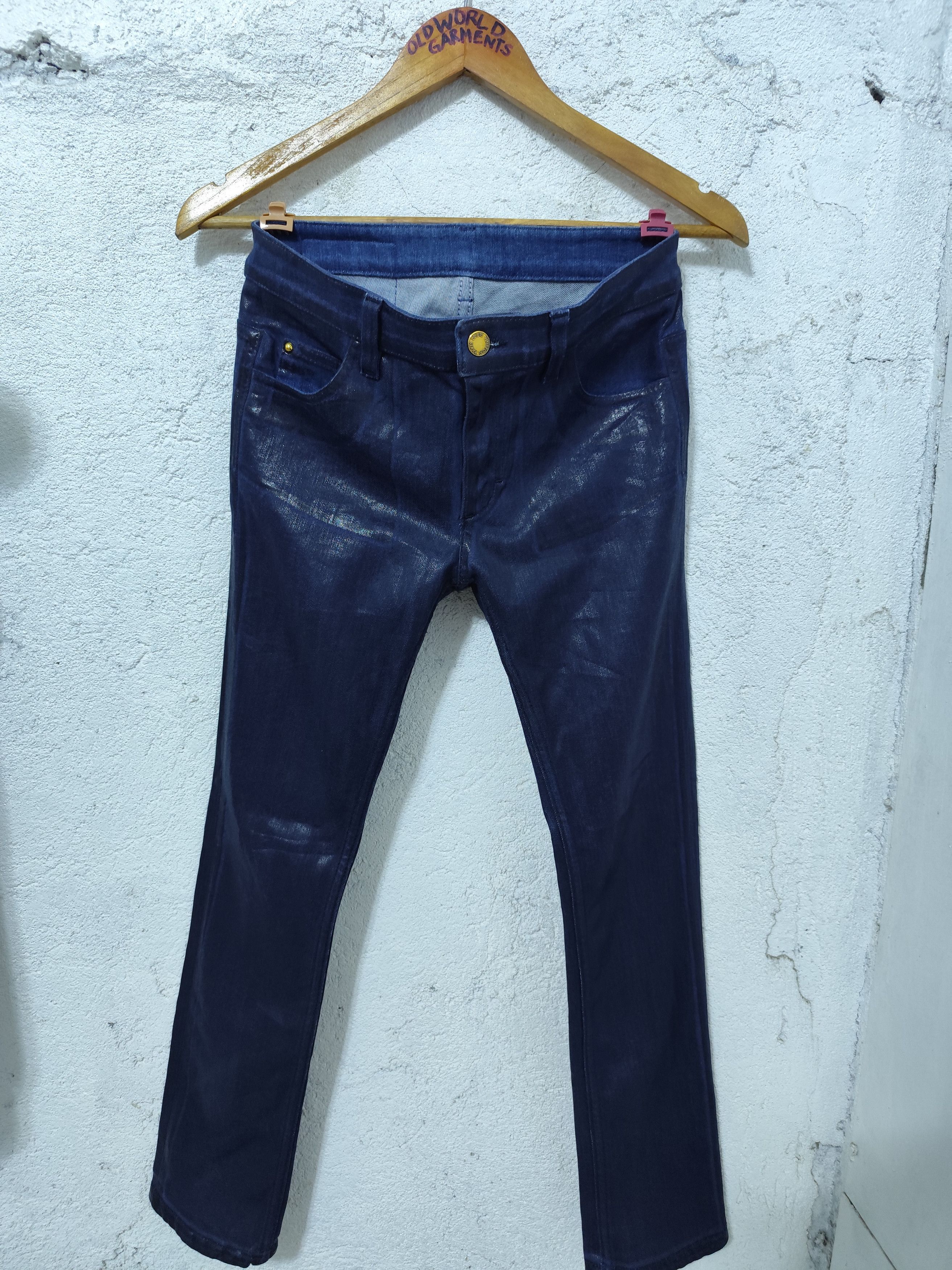 Louis Vuitton Louis Vuitton waxed denim Size 27" / US 4 / IT 40 - 1 Thumbnail