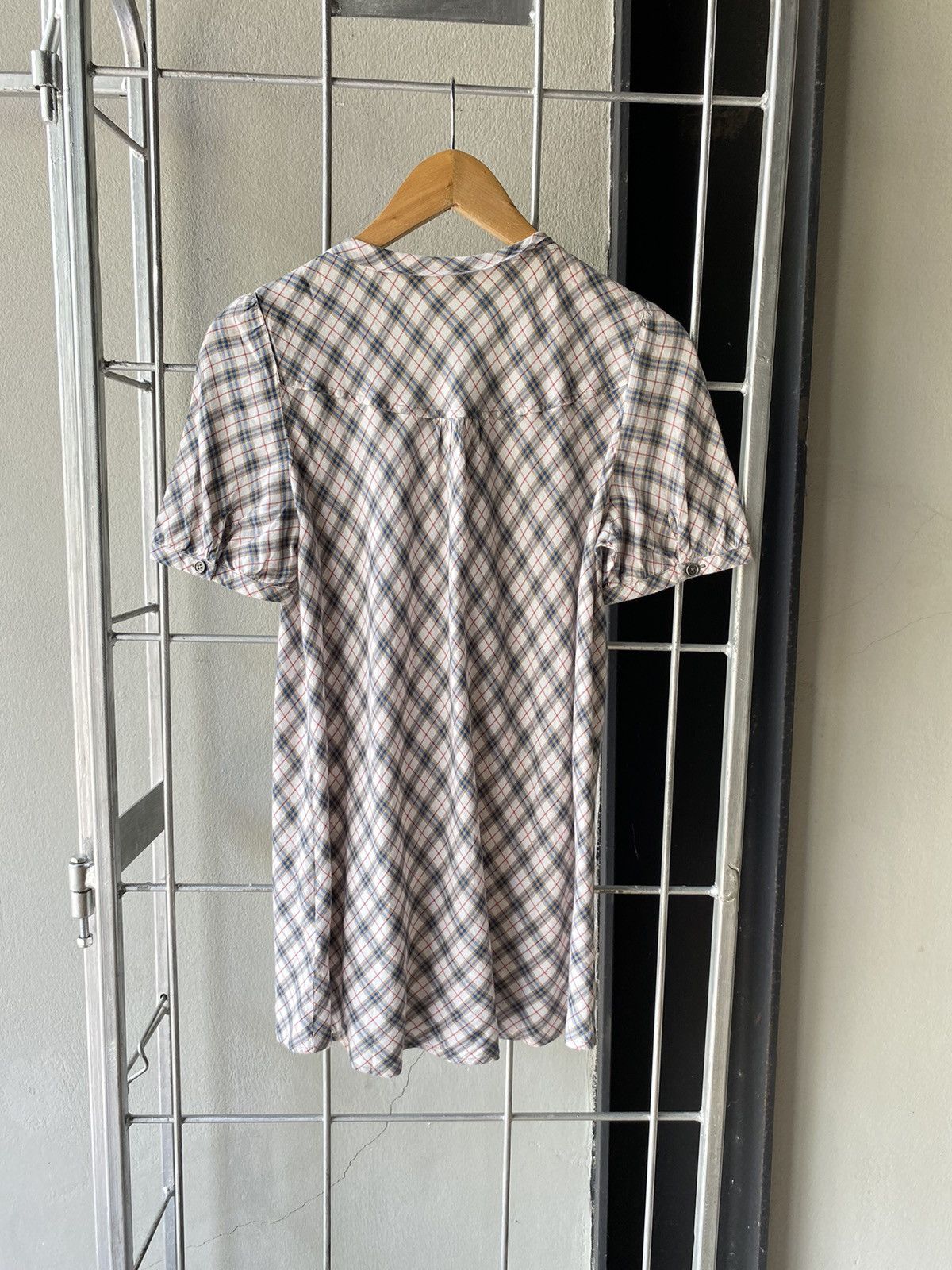 Burberry classic blouse