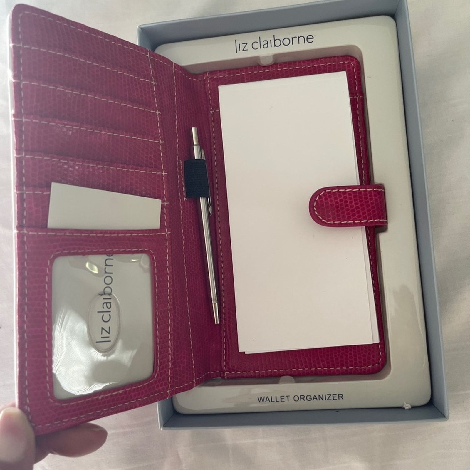 Liz Claiborne Liz Claiborne Pink Wallet organizer Case Size ONE SIZE - 3 Thumbnail