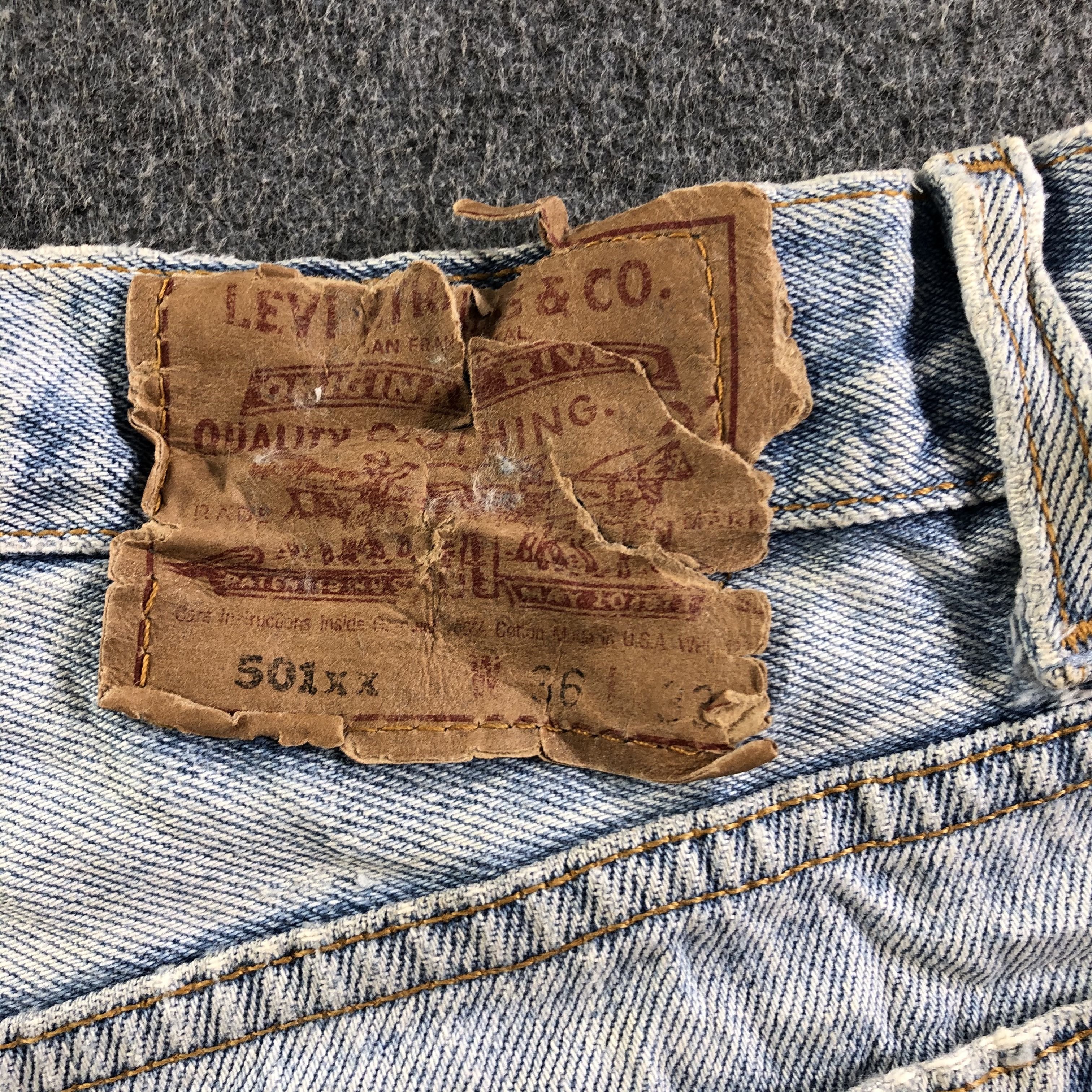 Levi's 90s Vintage Light Wash Levis 501 Jeans-J3738 Size US 34 / EU 50 - 5 Thumbnail