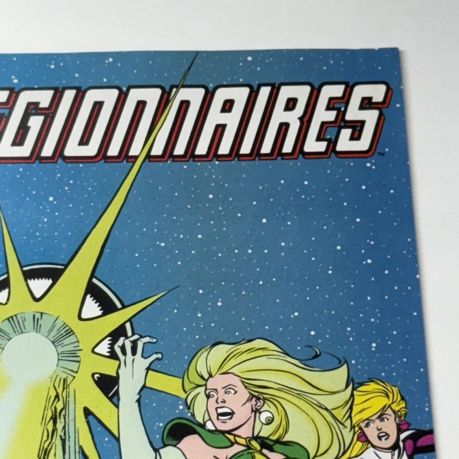 DC Comics VTG DC Comics Legionnaires #4 JUL 1993 NM+ Size ONE SIZE - 3 Thumbnail