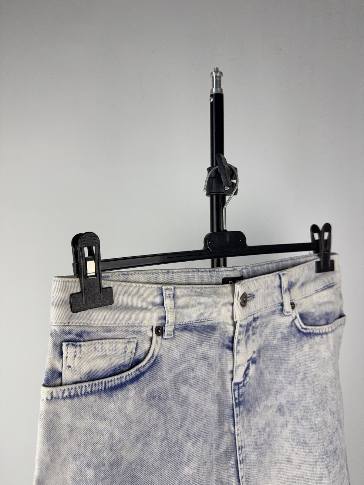 Designer × Dolce & Gabbana D&G Bleached Denim Mini Skirt Y2K Low Rise Size 27 Italy Size 27" / US 4 / IT 40 - 2 Thumbnail