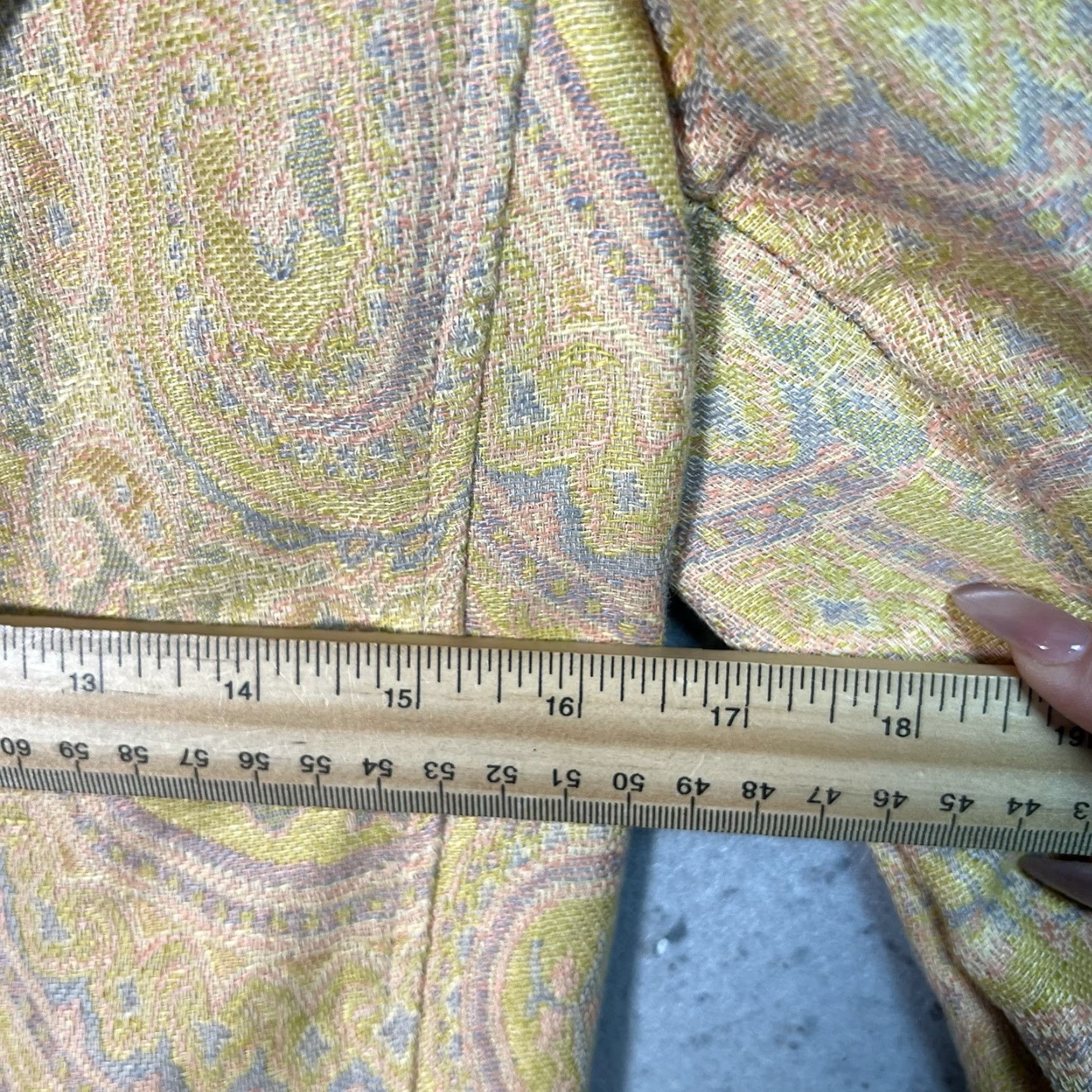 Vintage VINTAGE Ungaro Paisley Suit Set Blazer Skirt Women’s 40 / 6 Yellow Italy Size 27" / US 4 / IT 40 - 4 Thumbnail