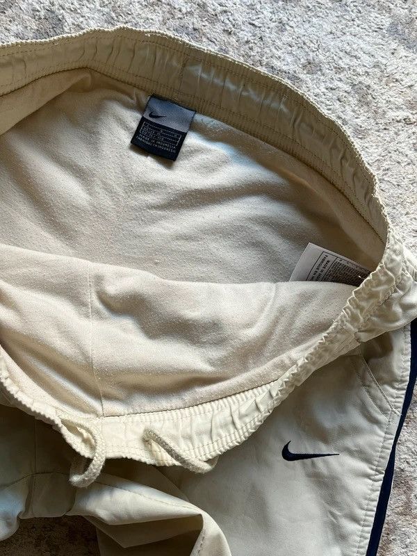 Nike OG Nike Vintage 2001 Track Pants Sz L Fit S Women’s Rare Size 24" / US 00 / IT 34 - 12 Thumbnail