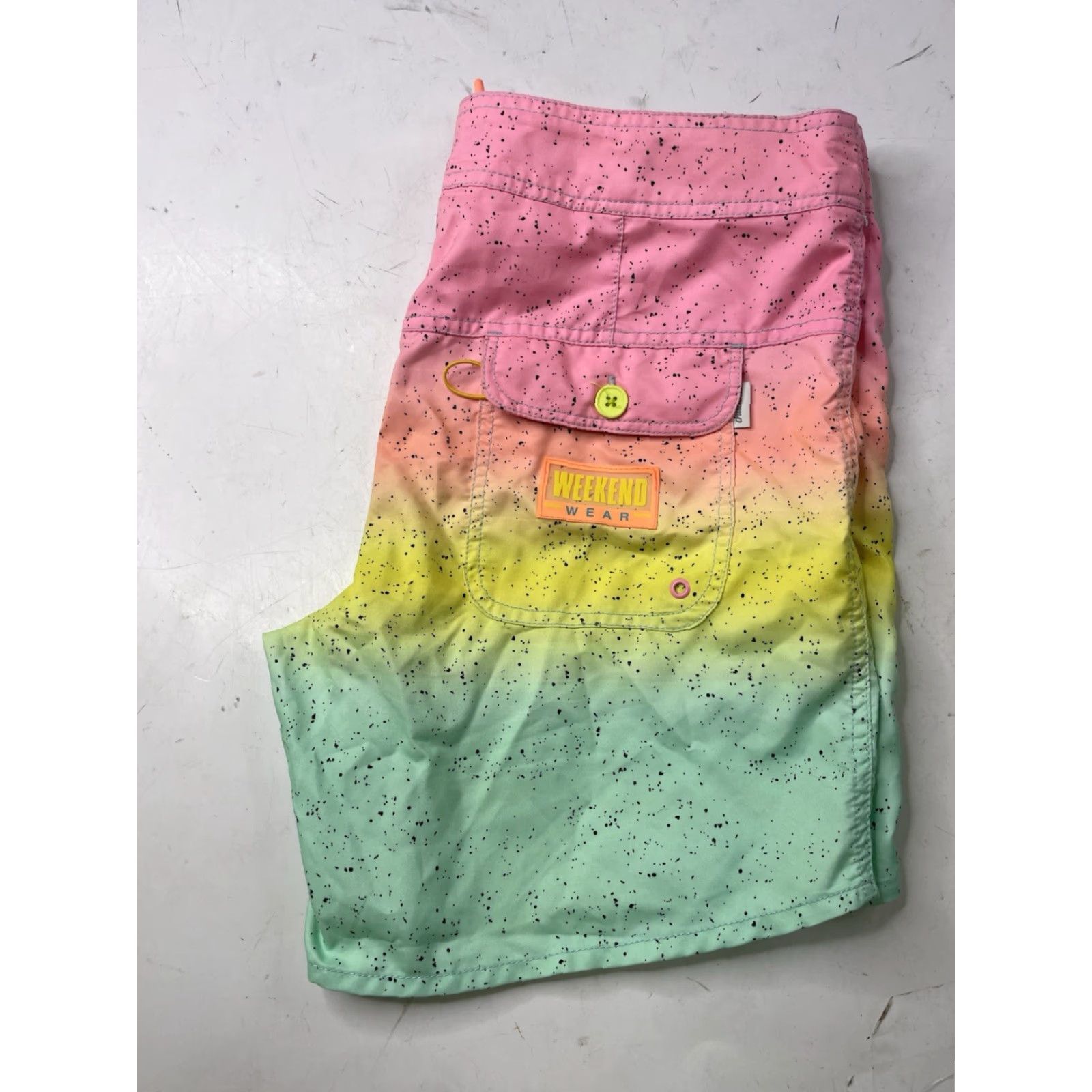Chubbies Chubbies Mens Unlined Swim Trunks Shorts Drawstring 7” Inseam Size 34 Neon Ombré Multicolor Camouflage? Size US 34 / EU 50 - 6 Thumbnail