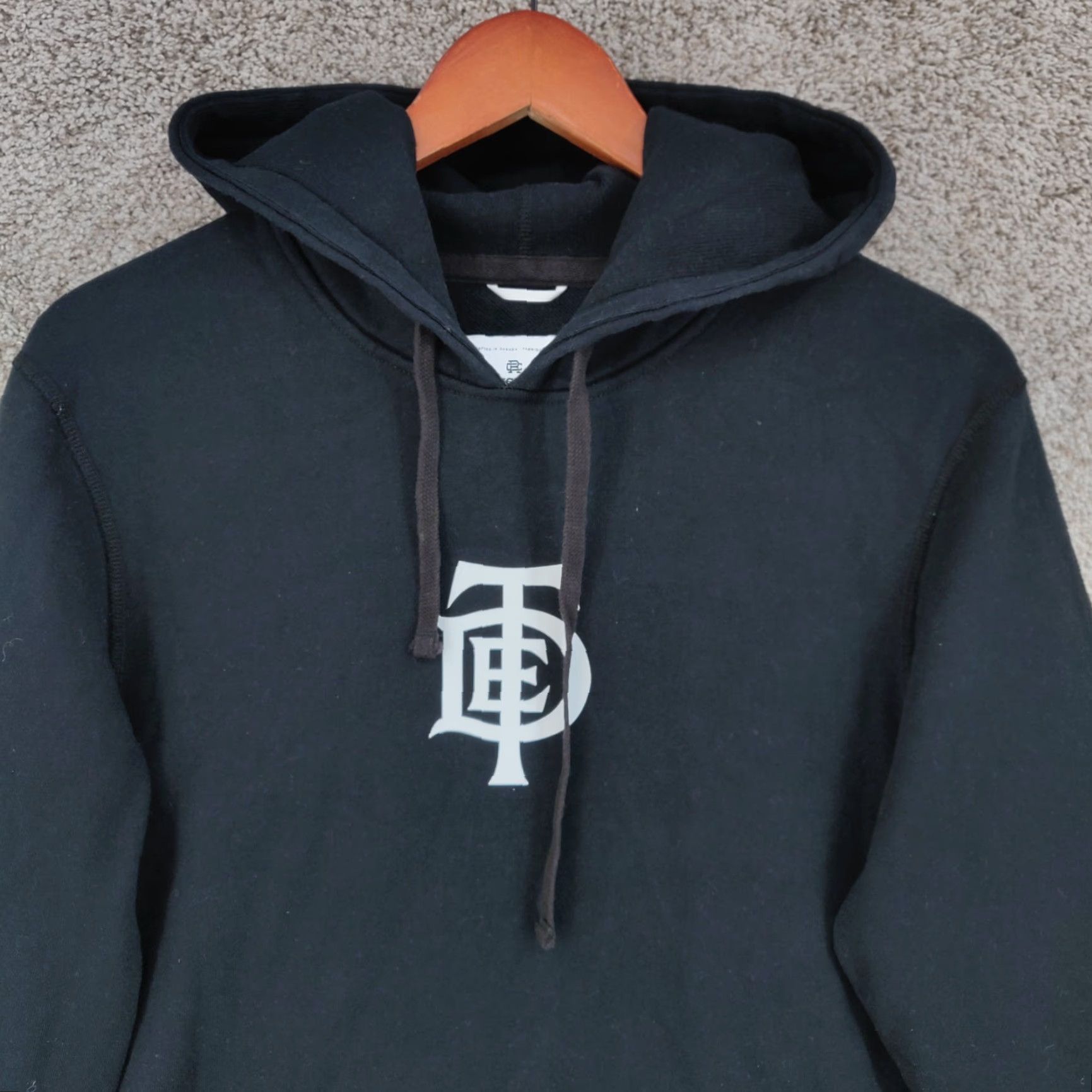 Reigning Champ VINTAGE Reigning Champ Hoodie Mens Small Black Top Dawg Ent Pullover Canada Athletic Size US S / EU 44-46 / 1 - 2 Thumbnail