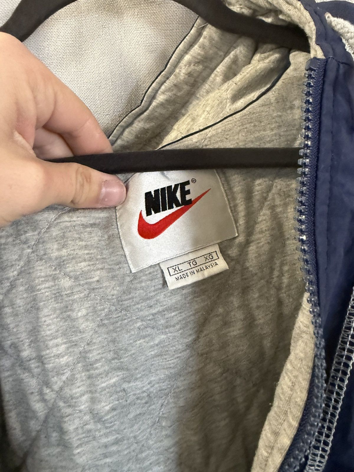Nike Vintage Nike puffer jacket Size US L / EU 52-54 / 3 - 4 Thumbnail