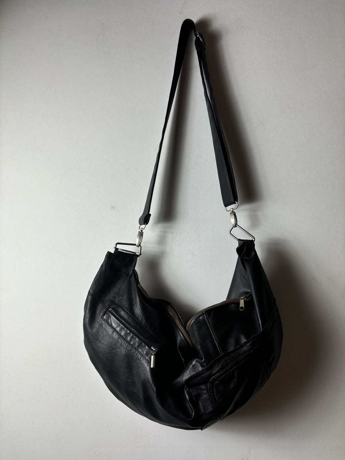Japanese Brand × Vintage Bag hobo hand tote shoulder black noir pocket Size ONE SIZE - 1 Thumbnail