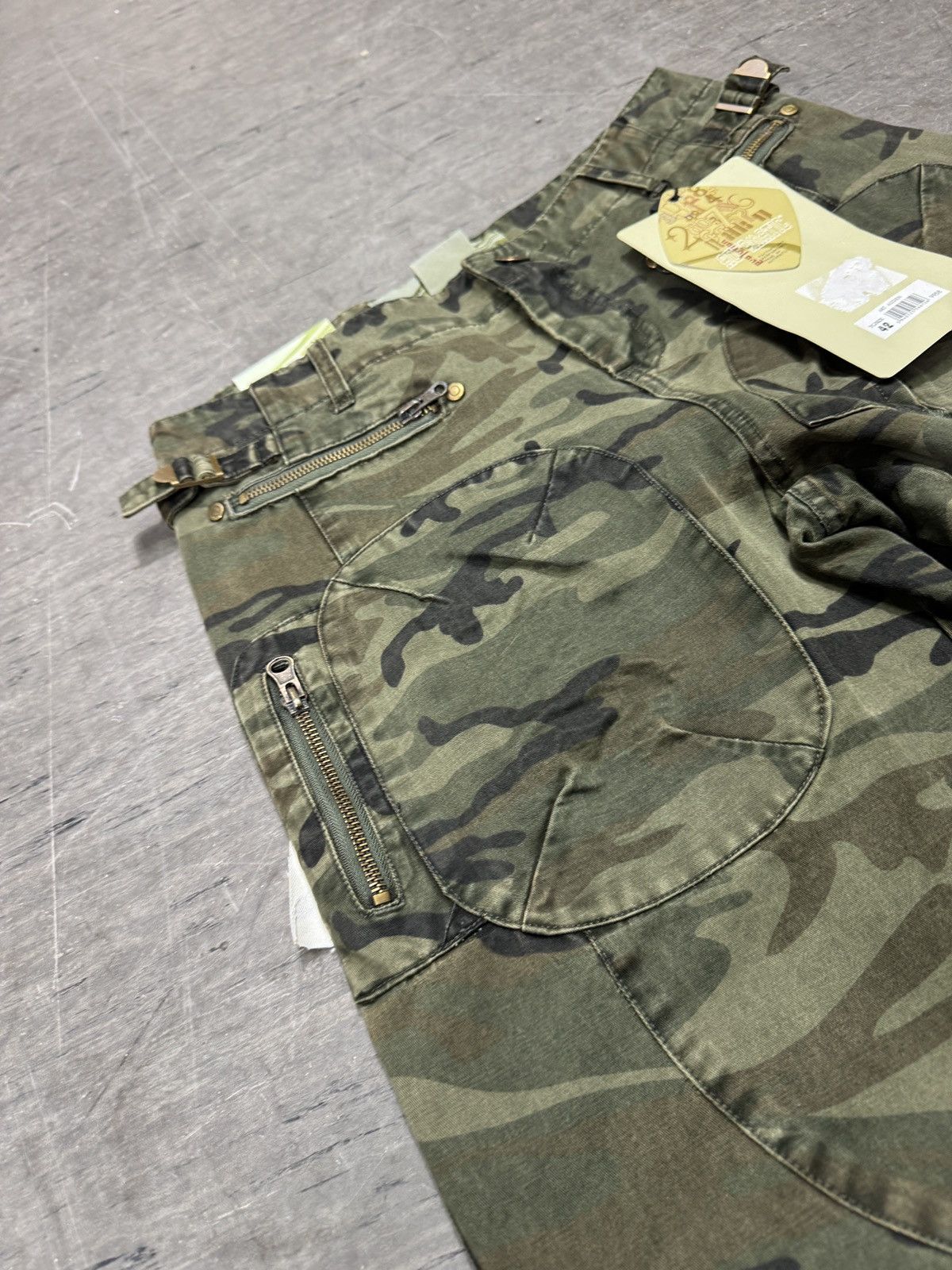 Hysteric Glamour ᶠᵃⁿᶜʸᵍᵘʸ BNWT Cargo Y2K Pants Bondage Vintage Baggy Size US 30 / EU 46 - 4 Thumbnail