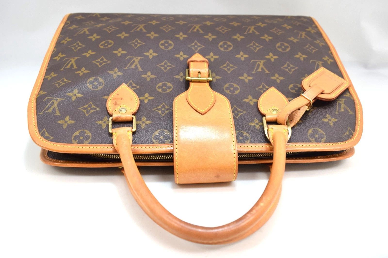 Louis Vuitton Louis Vuitton Rivoli Monogram Canvas Handbag M53380 Size ONE SIZE - 4 Thumbnail