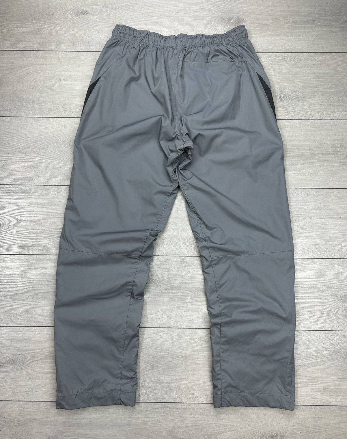 Vintage Nike Drill Pant vintage Men’s Grey size M Size US 32 / EU 48 - 5 Thumbnail