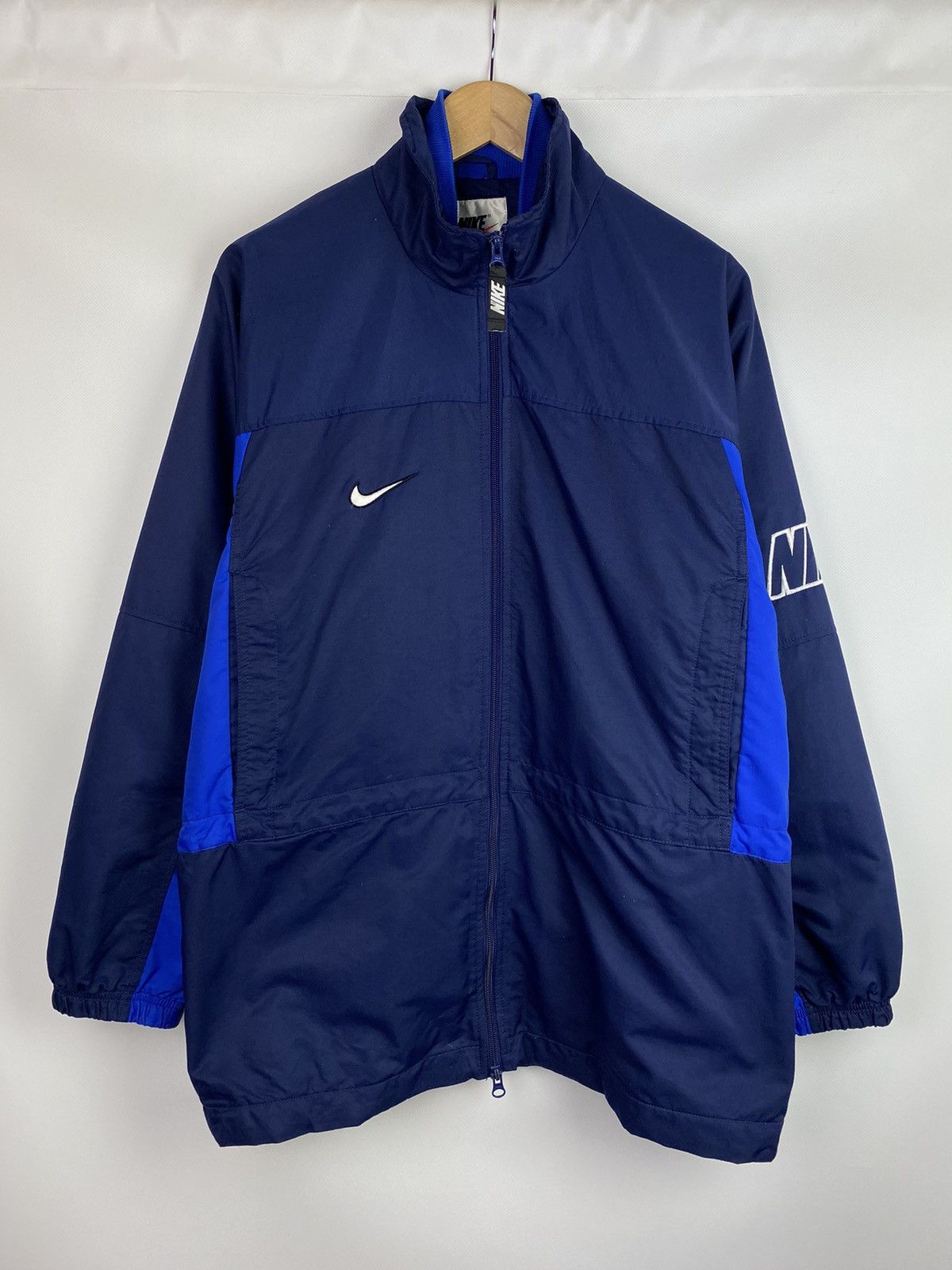 Nike Nike vintage Y2K big swoosh windbreaker jacket size M Size US M / EU 48-50 / 2 - 1 Thumbnail