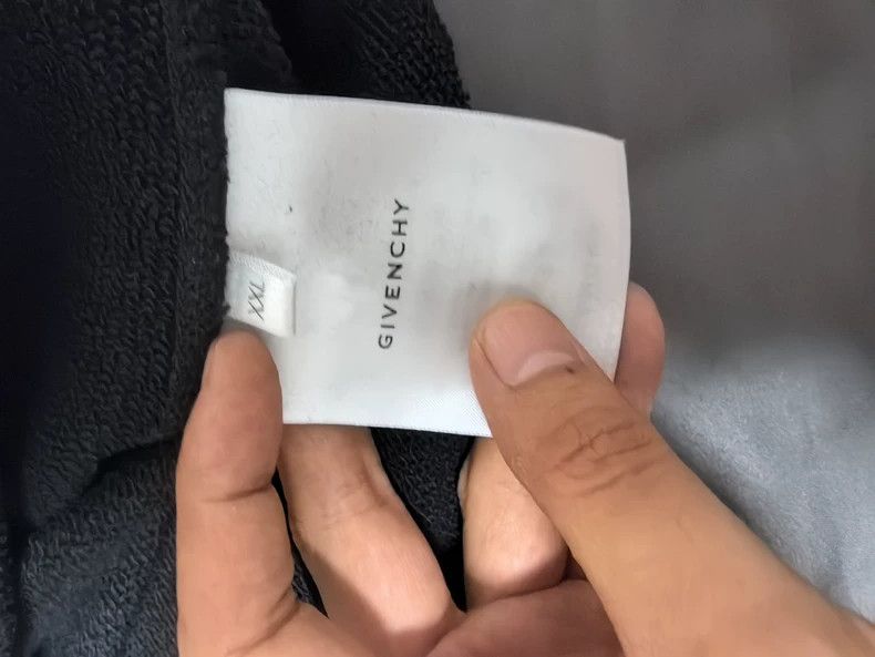 Givenchy Givenchy New Style Hoodie, Size XXL Size US XXL / EU 58 / 5 - 6 Thumbnail