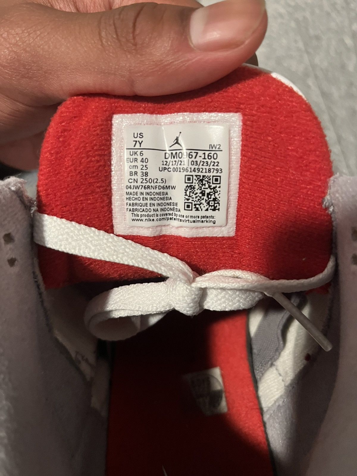 Jordan Brand × Nike (2022) Jordan 3 “Red Fire” Size US 7 / EU 40 - 2 Thumbnail