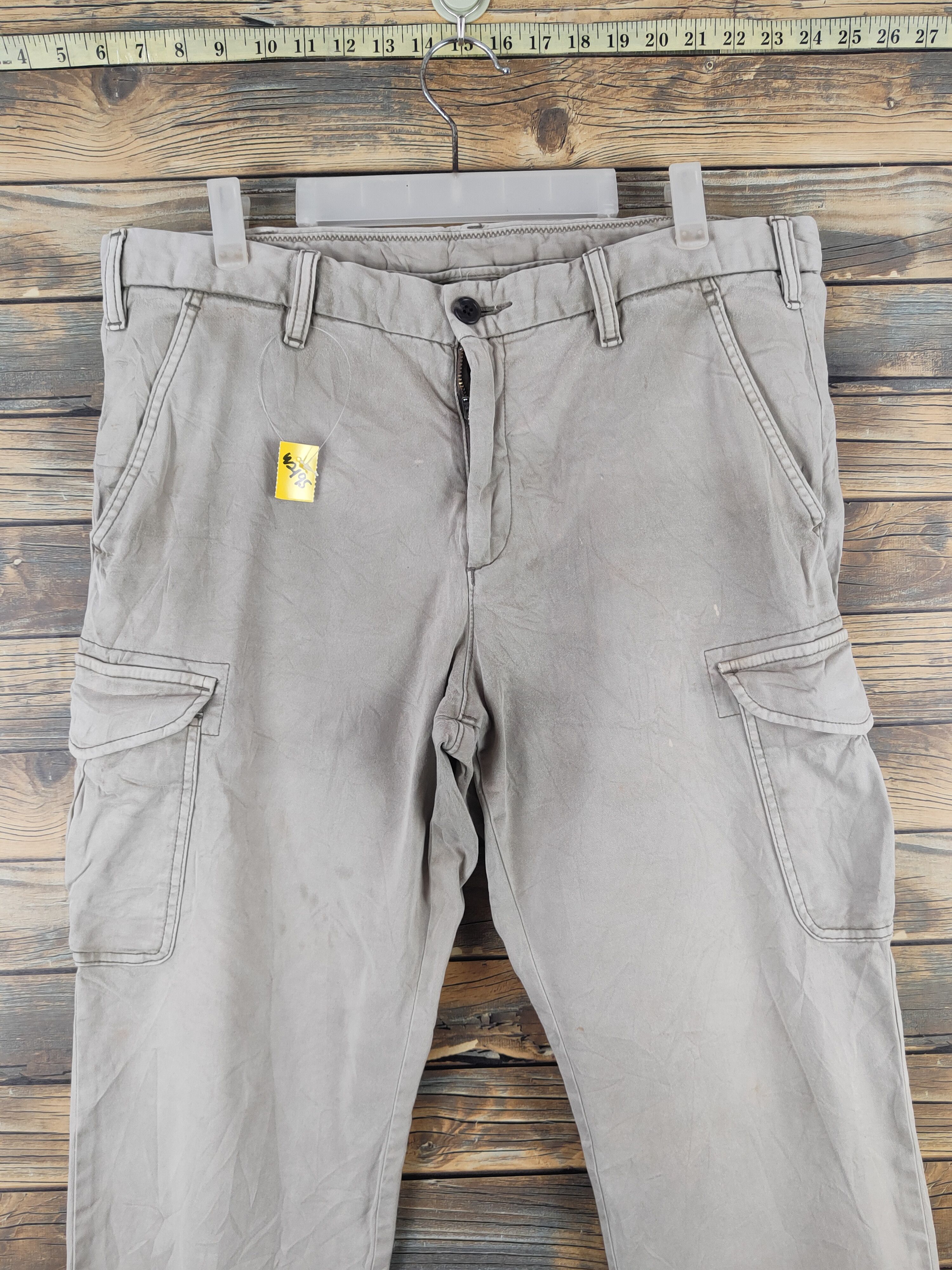 Japanese Brand Uniqlo Beige Multipocket Tactical Cargo Pants #W2195 Size US 35 - 2 Thumbnail