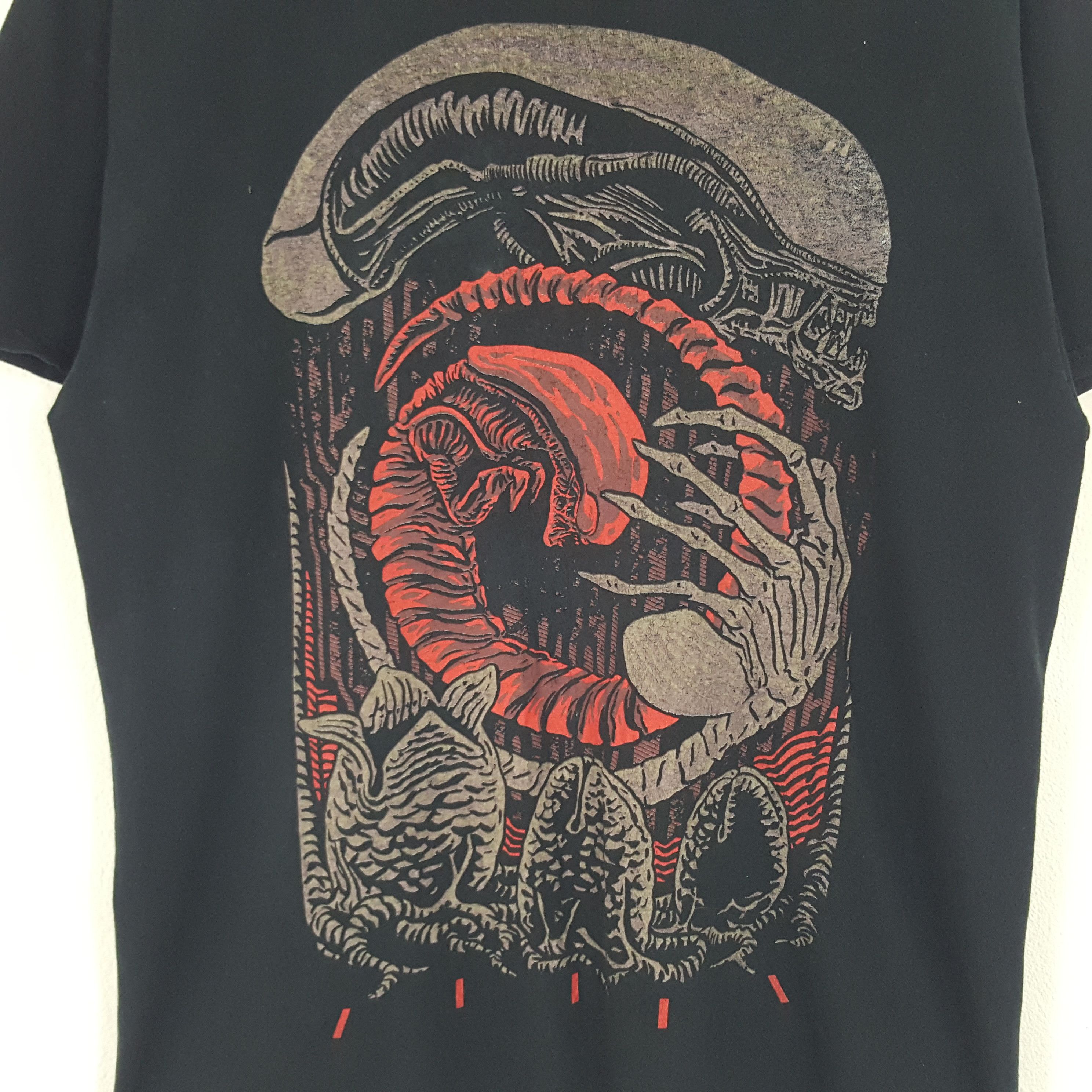 Vintage Vintage Alien Science Fiction Movies Horror Tshirt Size US L / EU 52-54 / 3 - 2 Thumbnail