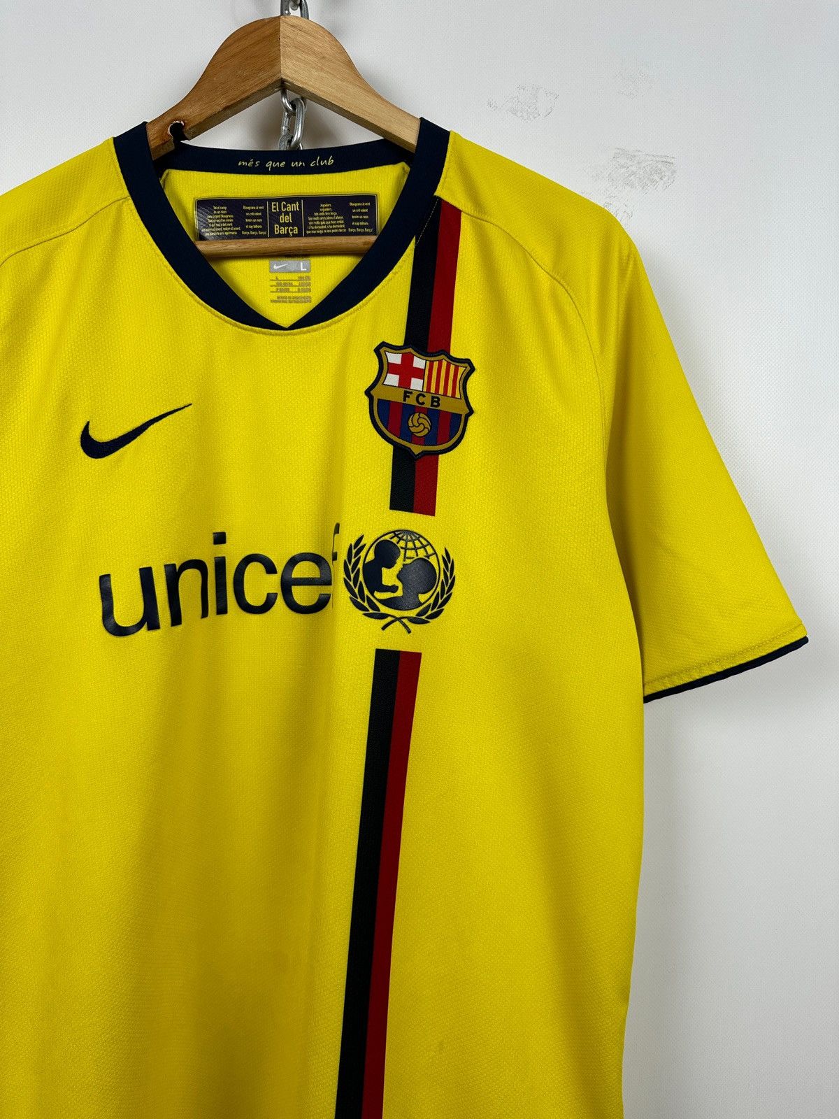 Nike 2008/09 Nike FC Barcelona Vintage Soccer Jersey Size US L / EU 52-54 / 3 - 4 Thumbnail