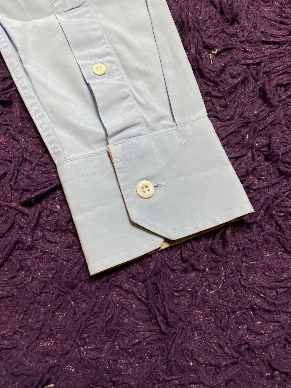 Burberry Vintage Burberry Streetwear Button Up Shirt Size S Size US S / EU 44-46 / 1 - 21 Thumbnail