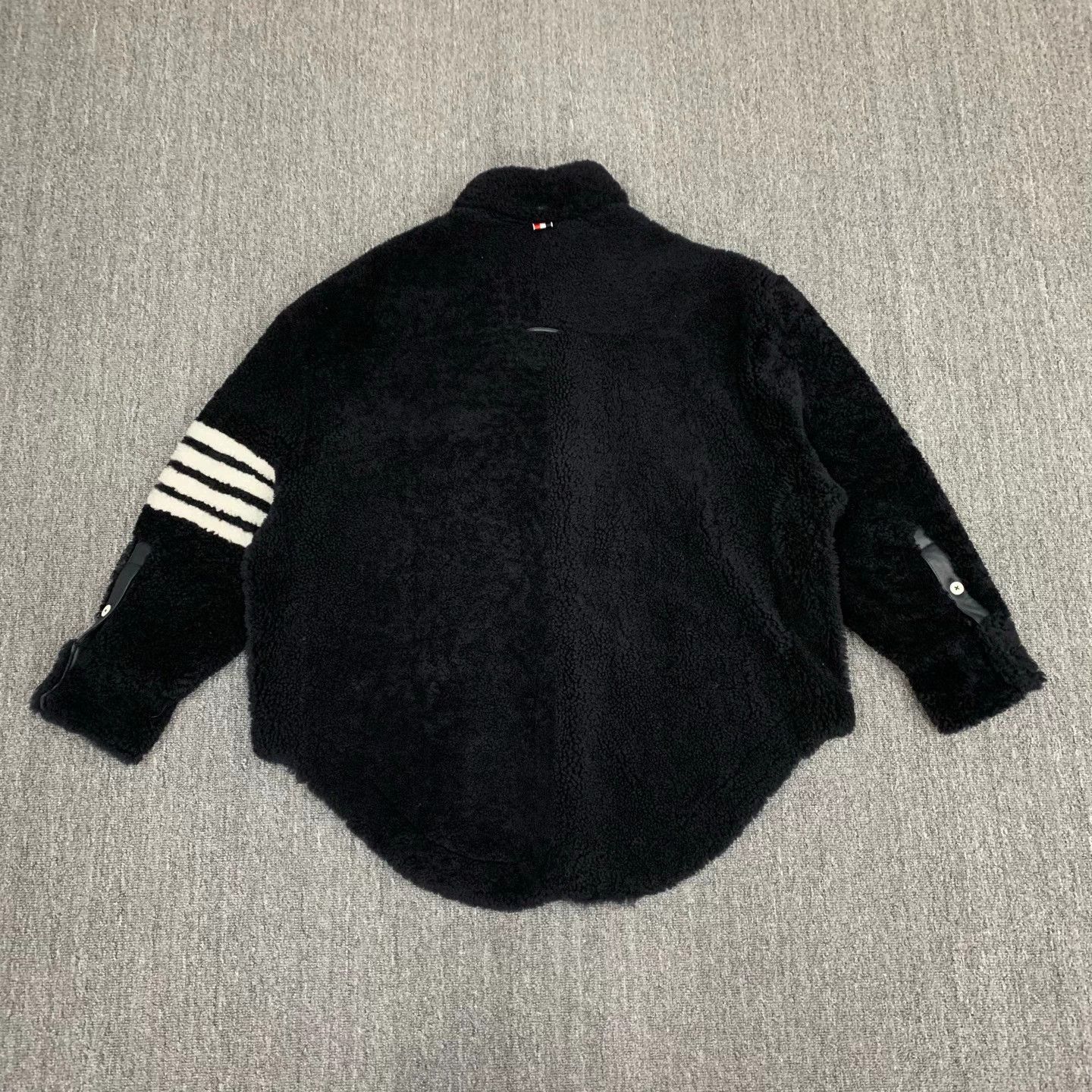 Thom Browne Thom Browne Black 4-Stripe Shearling Jacket 46 Size US S / EU 44-46 / 1 - 2 Thumbnail