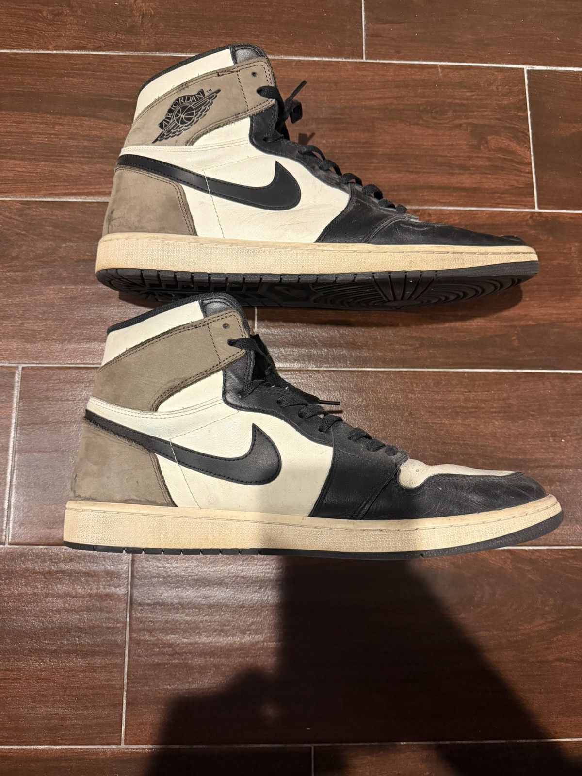 Jordan Brand Air Jordan 1 High OG “Dark Mocha” Size 15 Size US 15 / EU 48 - 2 Thumbnail