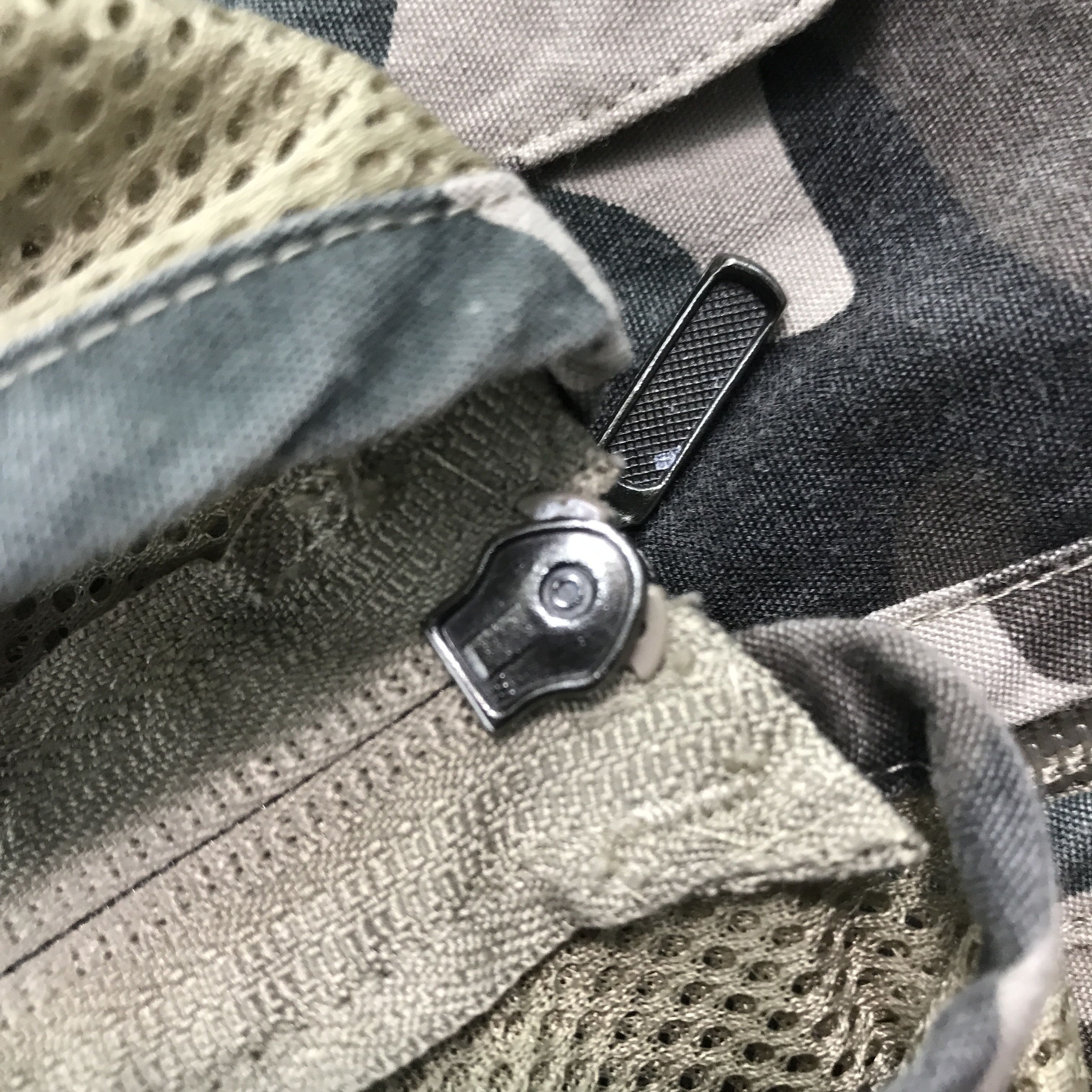 Japanese Brand × Vintage Vintage Fstneam Mountain camo vest tactical Jacket Size US L / EU 52-54 / 3 - 5 Thumbnail
