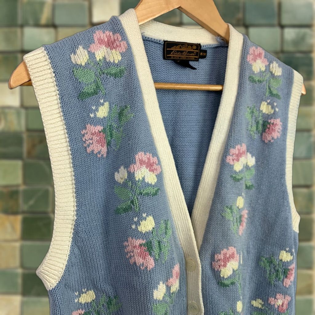 Eddie Bauer VINTAGE Eddie Bauer Cardigan Sweater Vest Shirt Womens Medium Blue 1990s 100% Cotton Embroidered Fairy Kei Size M / US 6-8 / IT 42-44 - 1 Thumbnail