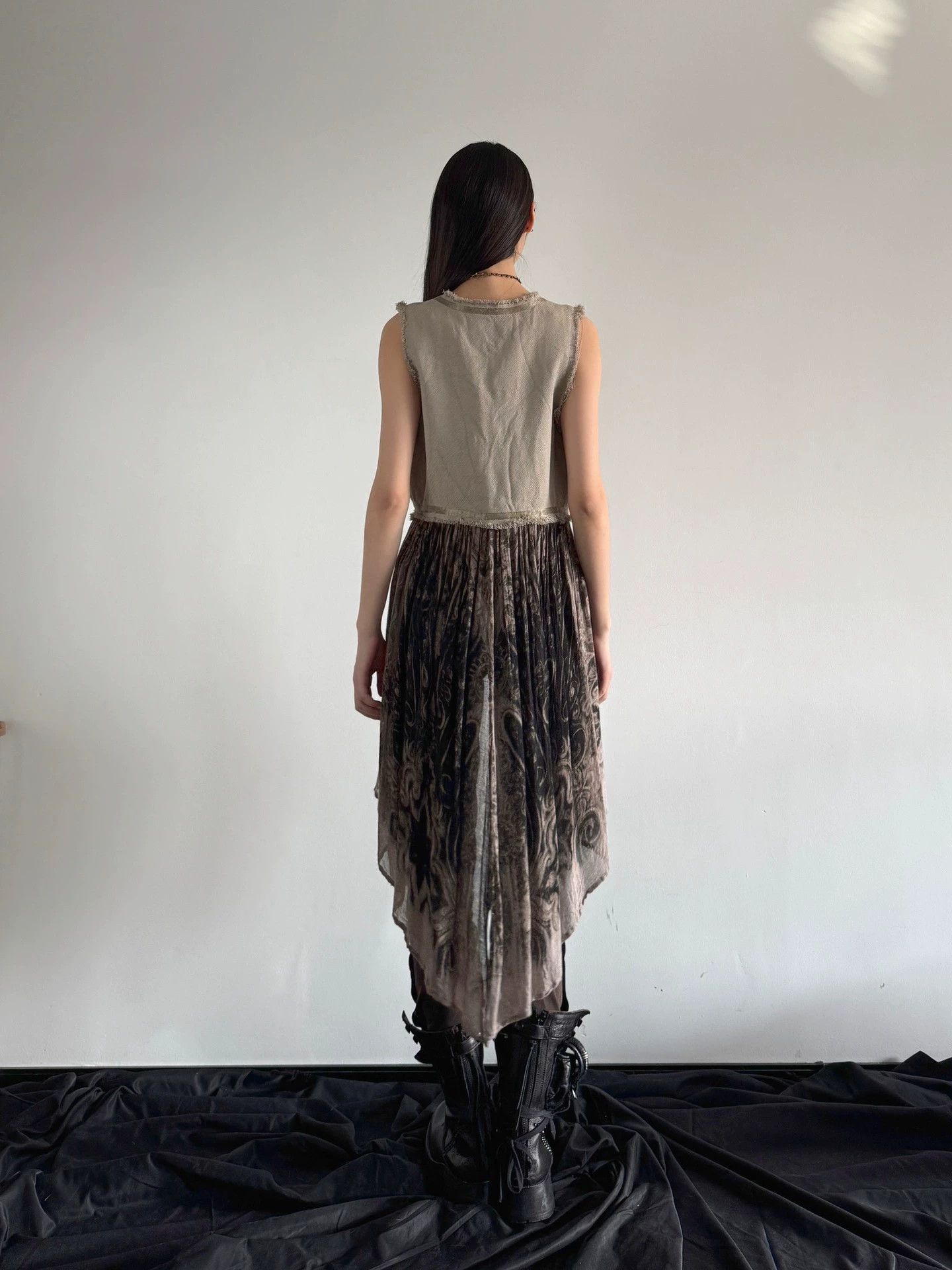 Share Spirit Homme Share Spirit Irregular Sleeveless Tulle-Linen Tassel Printed Cardi Size XS / US 0-2 / IT 36-38 - 9 Thumbnail