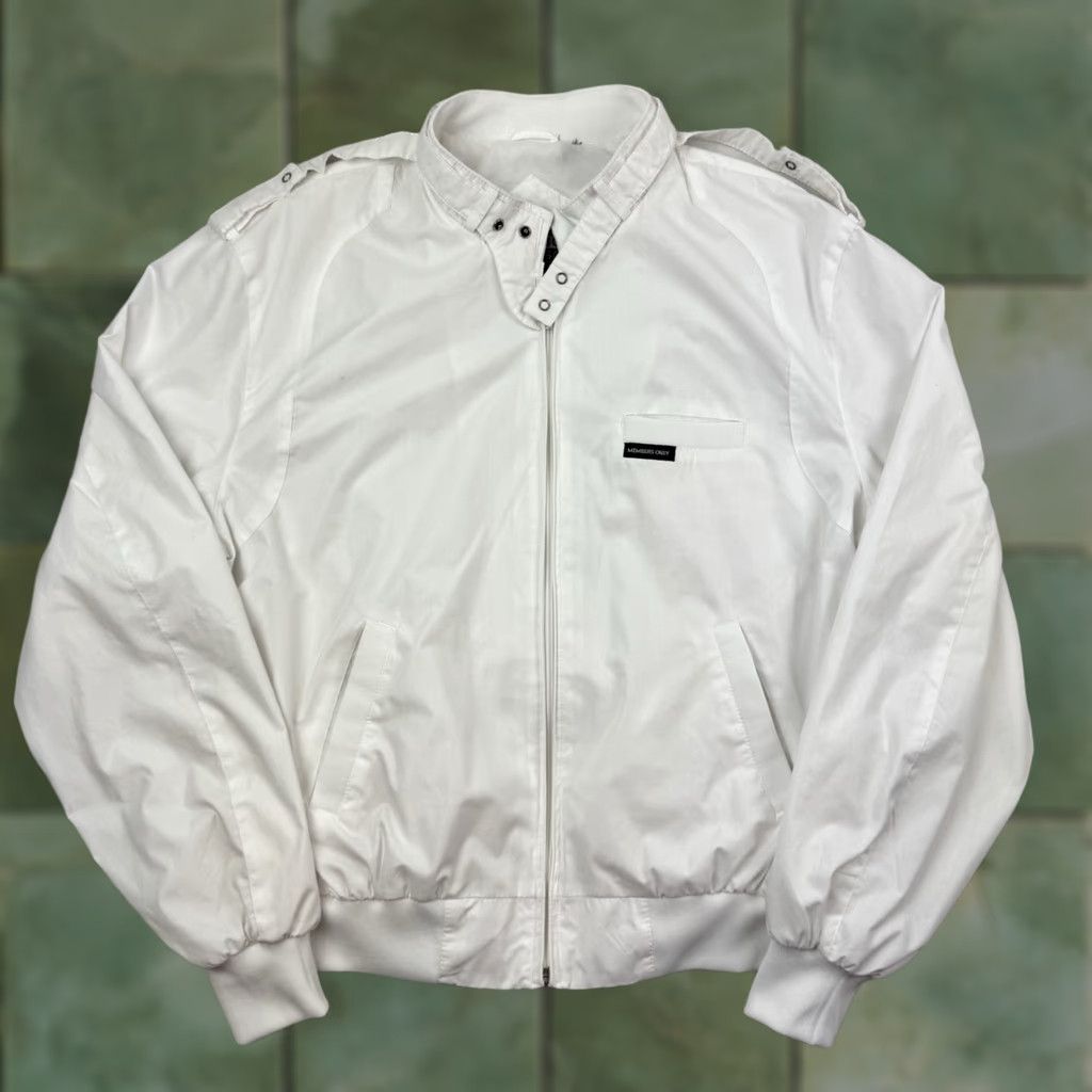Members Only VINTAGE Members Only Windbreaker Jacket Adult M White 80s ...