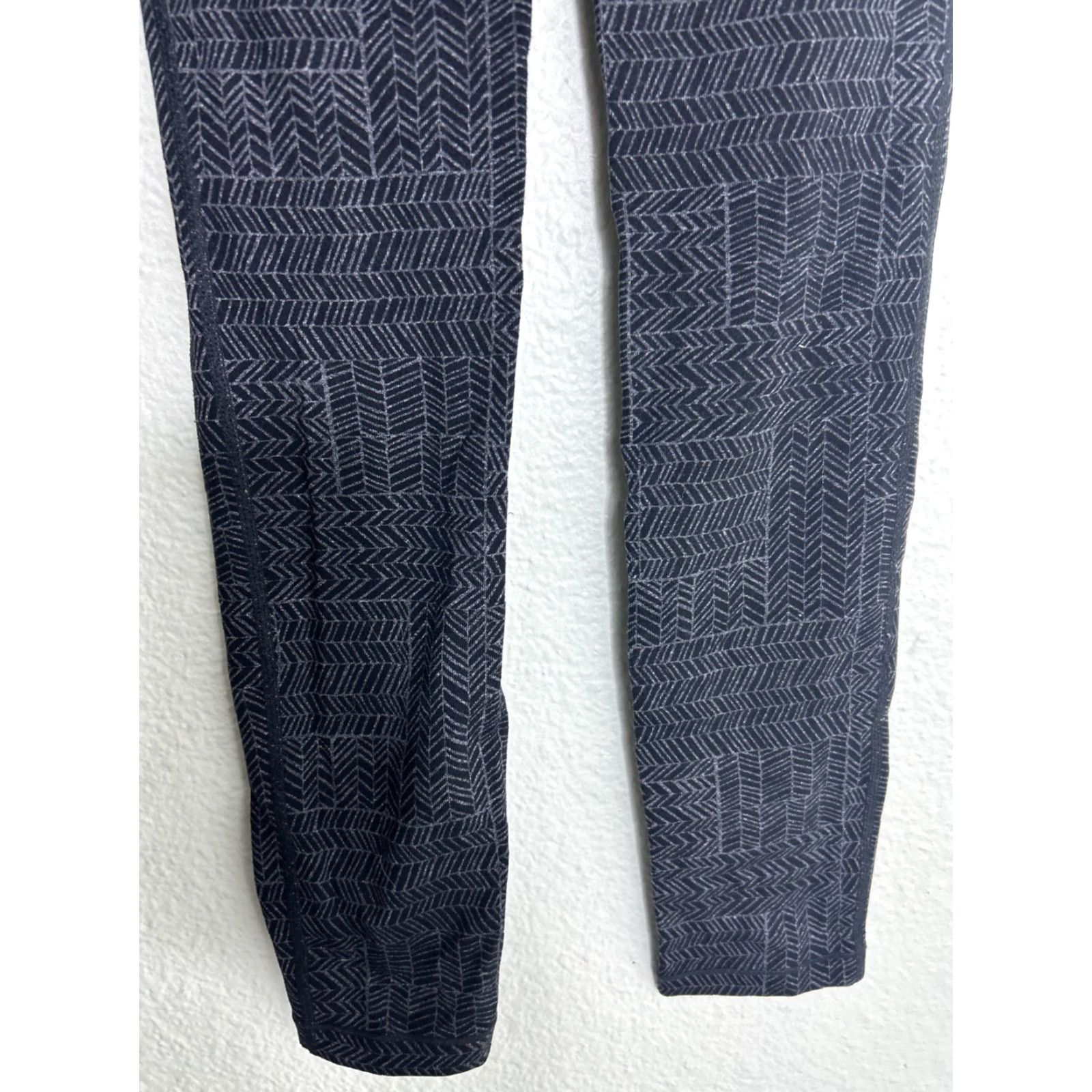 Prana Prana Womens XS Yoga Pants Legging Gray Black Herringbone 26x30 Size 26" / US 2 / IT 38 - 7 Thumbnail