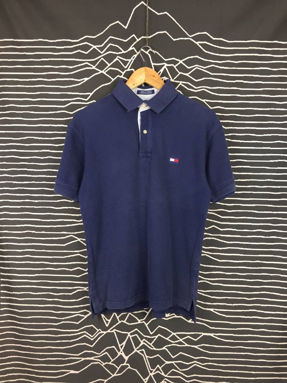 Tommy Hilfiger × Vintage Tommy Hilfiger Small Logo Casual Polo Tee Size US M / EU 48-50 / 2 - 1 Thumbnail