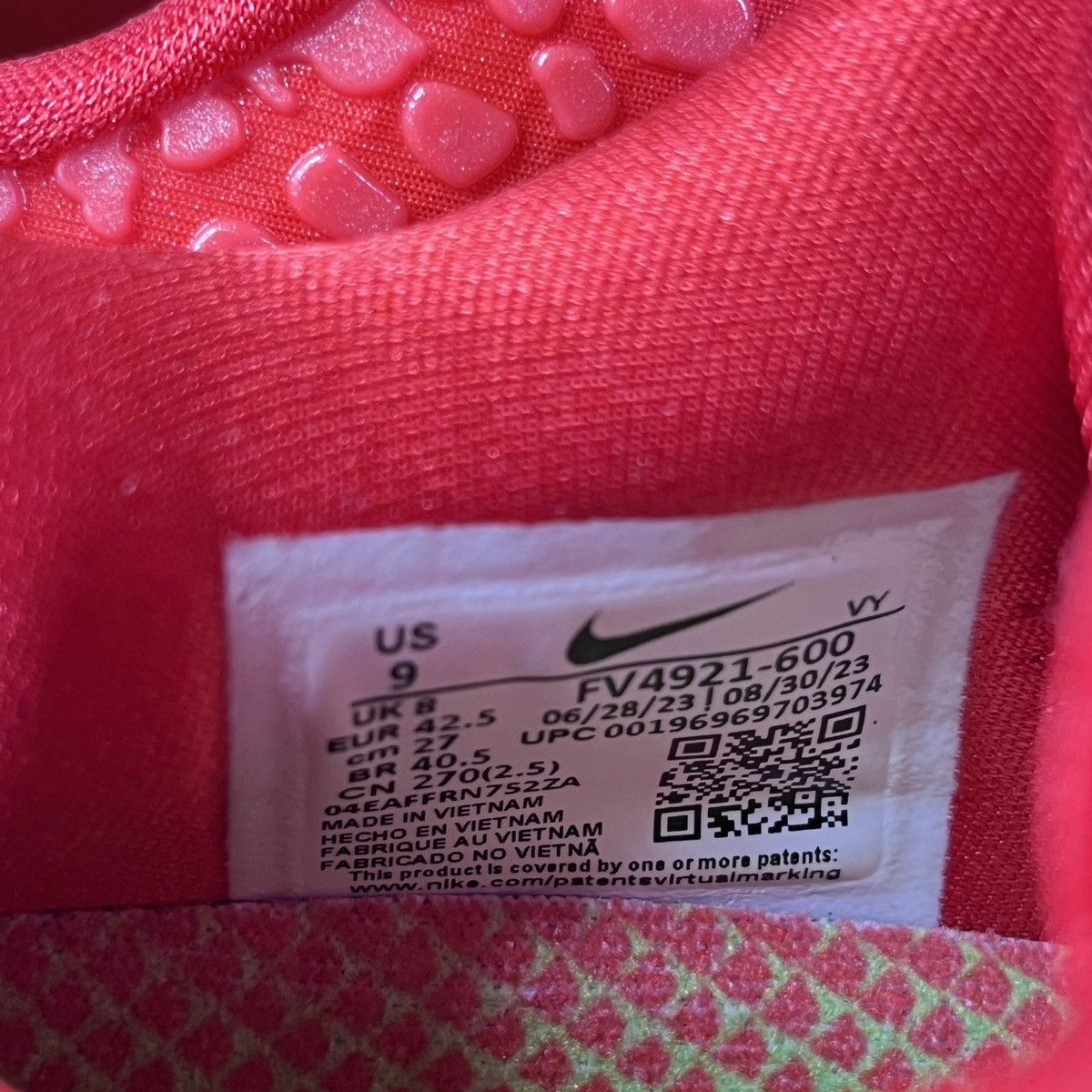 Nike NIKE KOBE 6 PROTRO REVERSE GRINCH SIZE 9 FV4921-600 Size US 9 / EU 42 - 6 Thumbnail