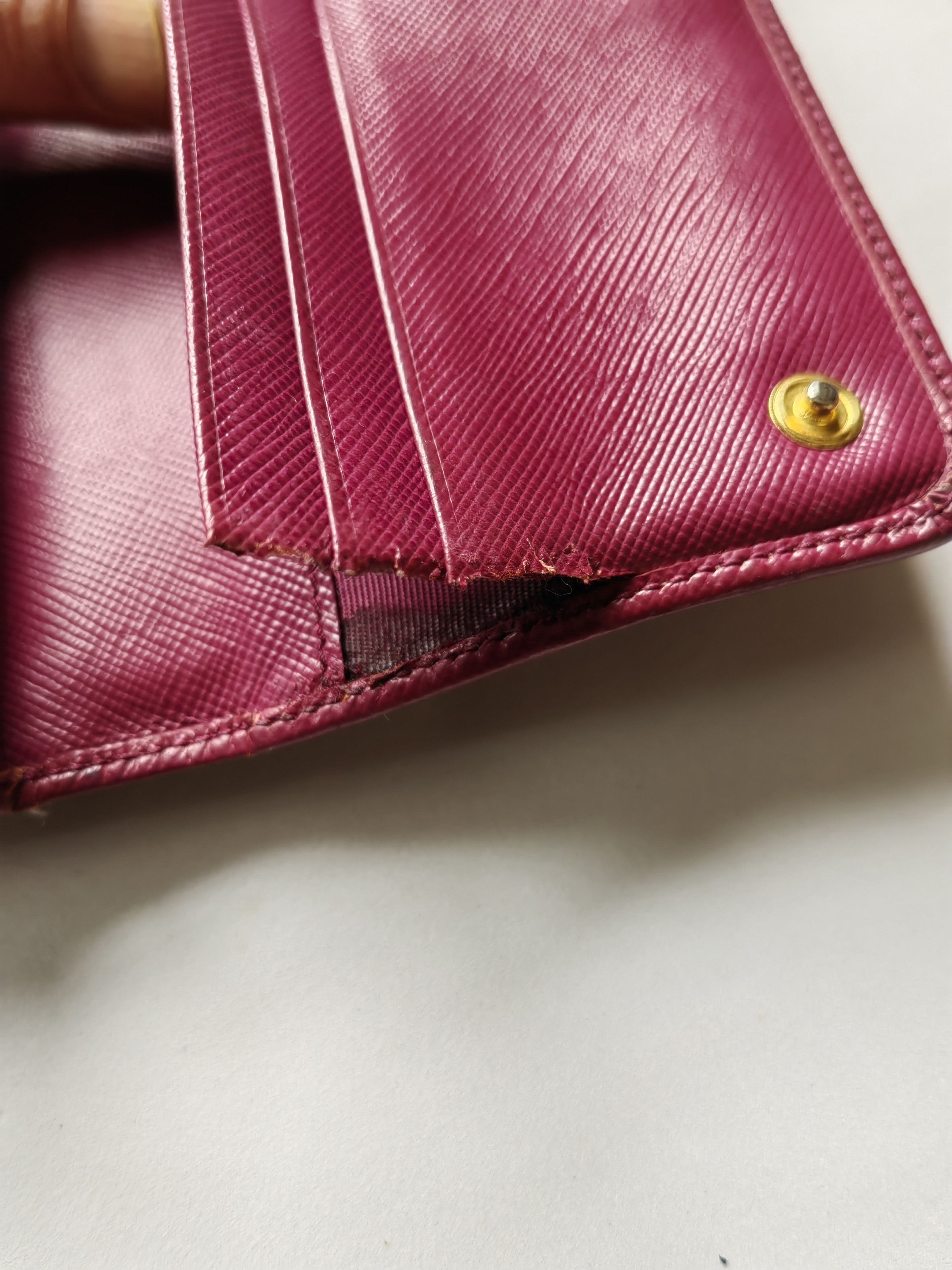 Prada Authentic Prada Wallet Saffiano Long Logo Magenta Size ONE SIZE - 19 Thumbnail