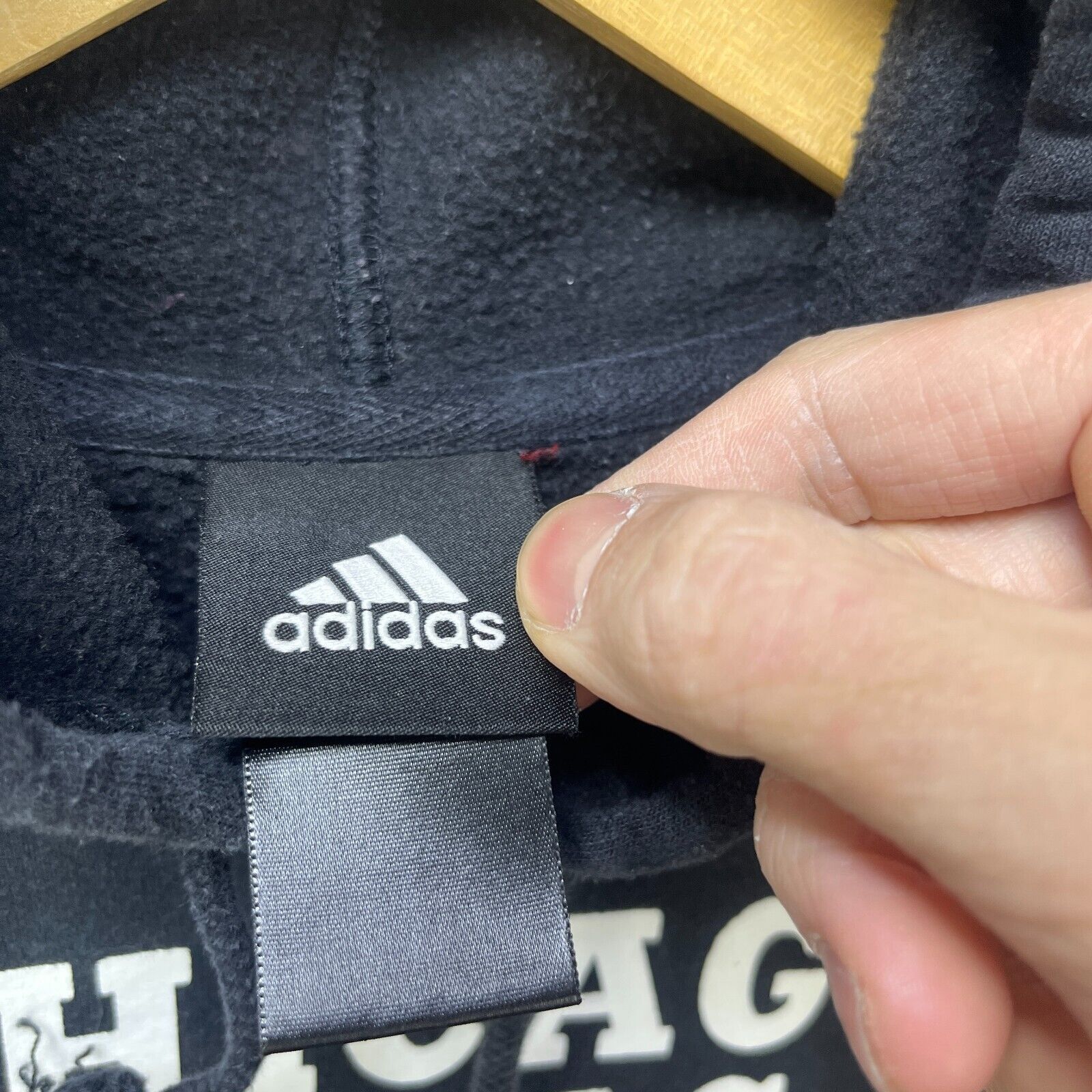 Adidas × Vintage Vintage Y2K Chicago Bulls Hoodie Large NBA Size US L / EU 52-54 / 3 - 4 Thumbnail