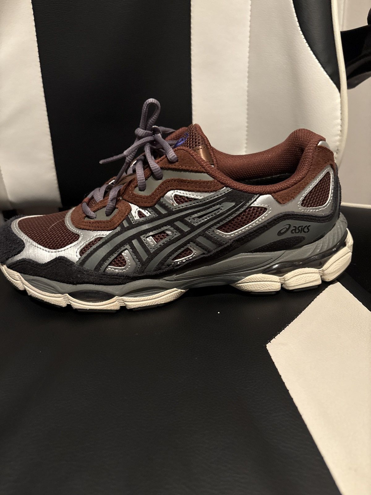 Asics Asics Gel-NYC Size US 9 / EU 42 - 4 Thumbnail