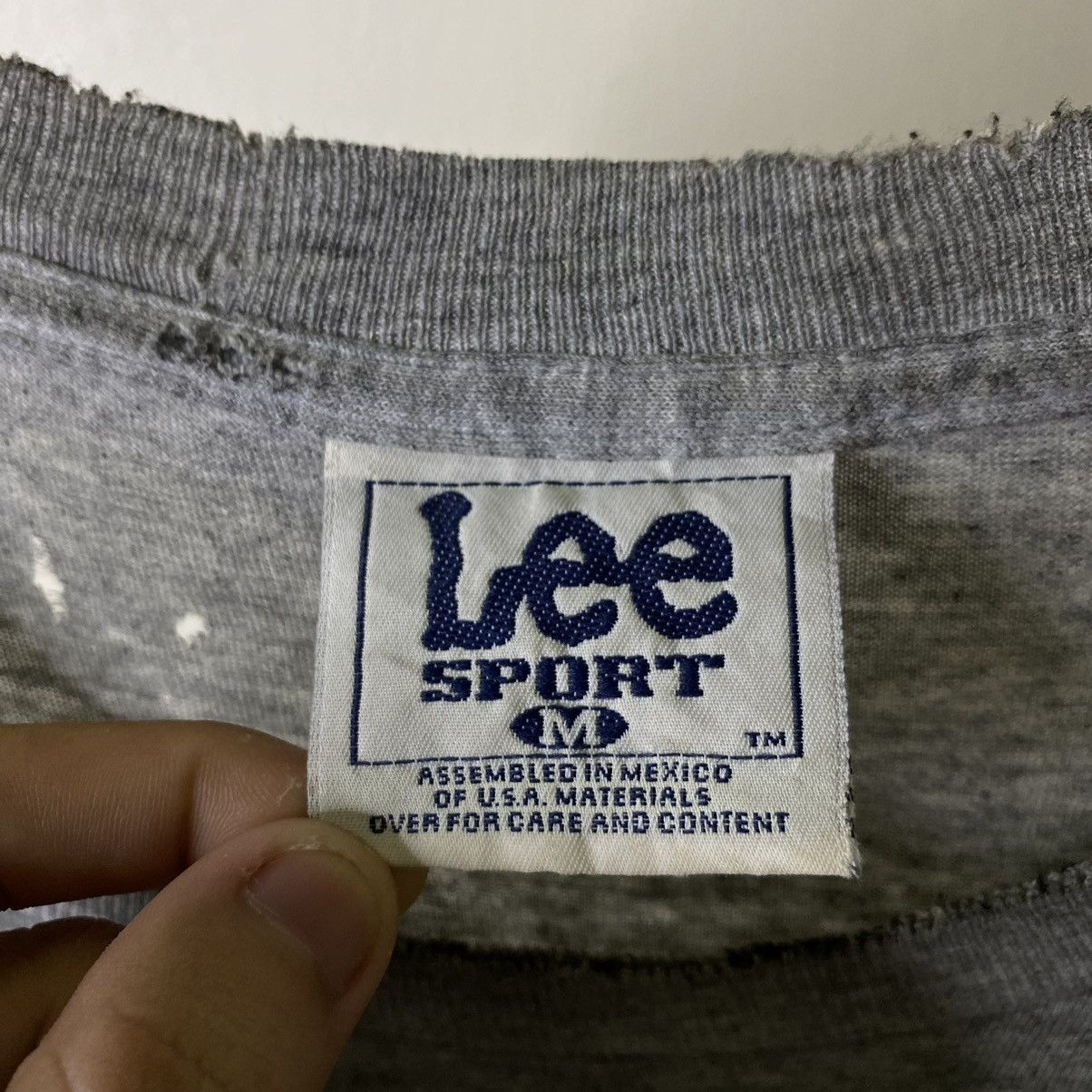 MLB × New York Yankees × Vintage Vintage 1990s NY Yankees MLB by Nutmeg Mills Distressed Tee Size US M / EU 48-50 / 2 - 5 Thumbnail