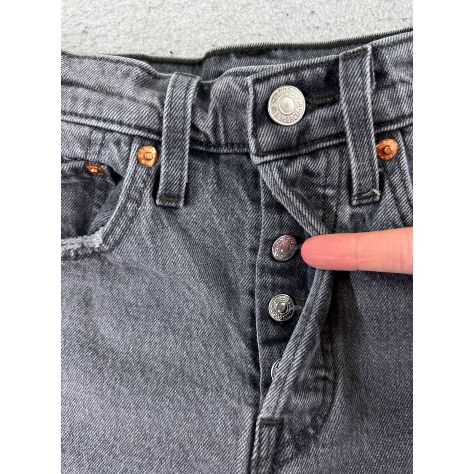 Levi's Levis Shorts Womens 24 Gray Denim Jean Cutoff Premium Big E 501 Button Fly 21x6 Size 42" / US 20 - 6 Thumbnail
