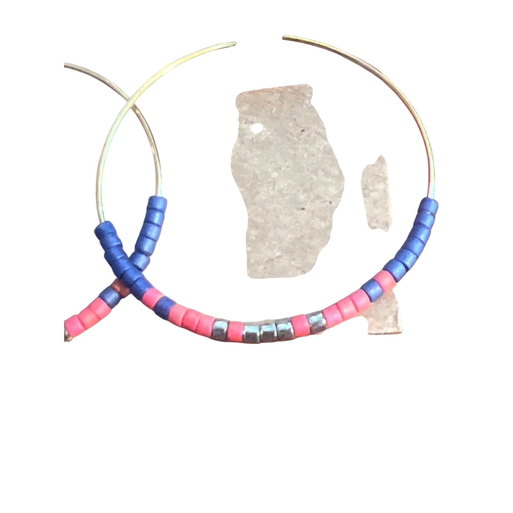 Other Joy Susan Beaded Simple Endless Hoop Earrings Gold Tone Pink Size ONE SIZE - 3 Thumbnail