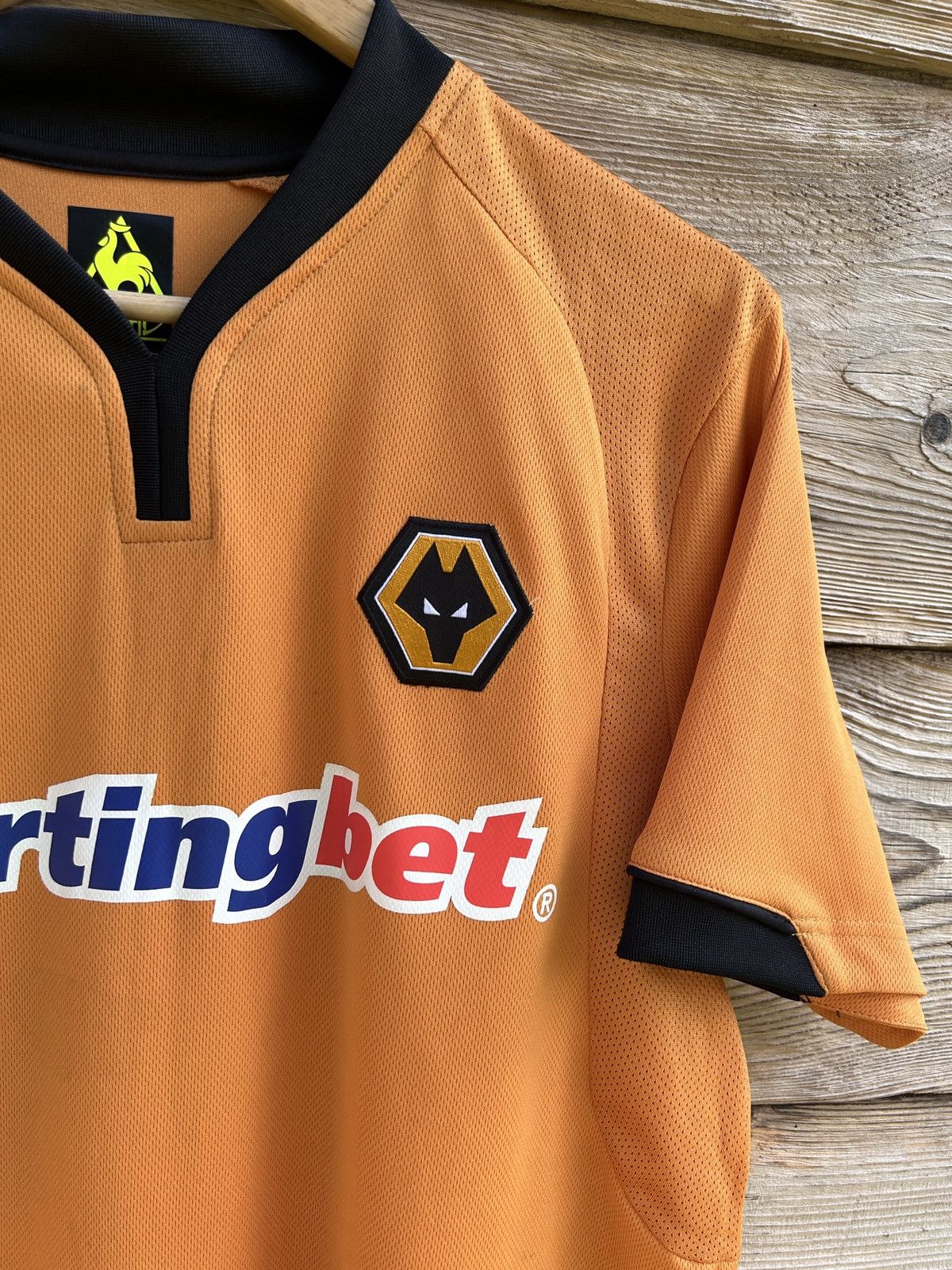 Le Coq Sportif 00s Vintage Wolverhampton Wanderers 2009/10 Home Kit Jersey Size US L / EU 52-54 / 3 - 2 Thumbnail