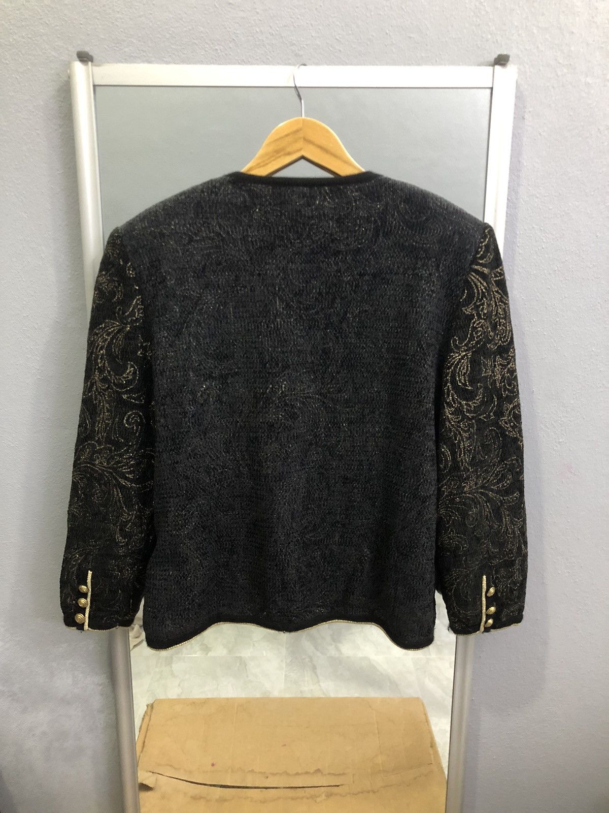Japanese Brand LEBE Tokyo Style Vintage Embroidered Jacket Black Gold Size L / US 10 / IT 46 - 10 Thumbnail