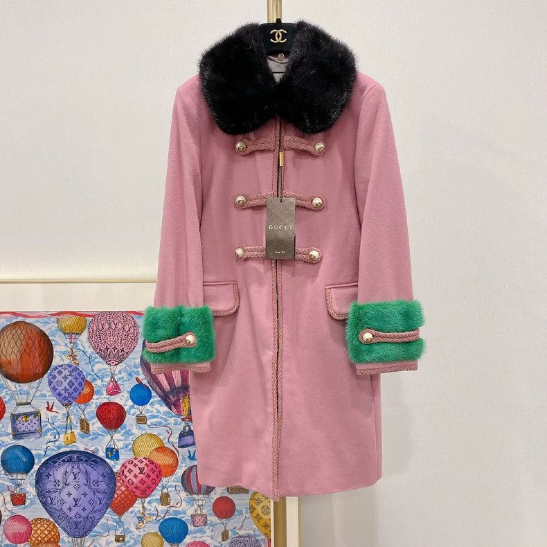Gucci Gucci Pink with pearl buckle jacket 2504-Nextarrow Size S / US 4 / IT 40 - 1 Thumbnail