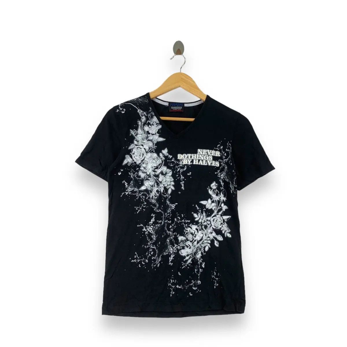 Vintage Vintage NICOLE CLUB FLORAL Collection Tee Shirt Top V Neck Size US S / EU 44-46 / 1 - 1 Thumbnail