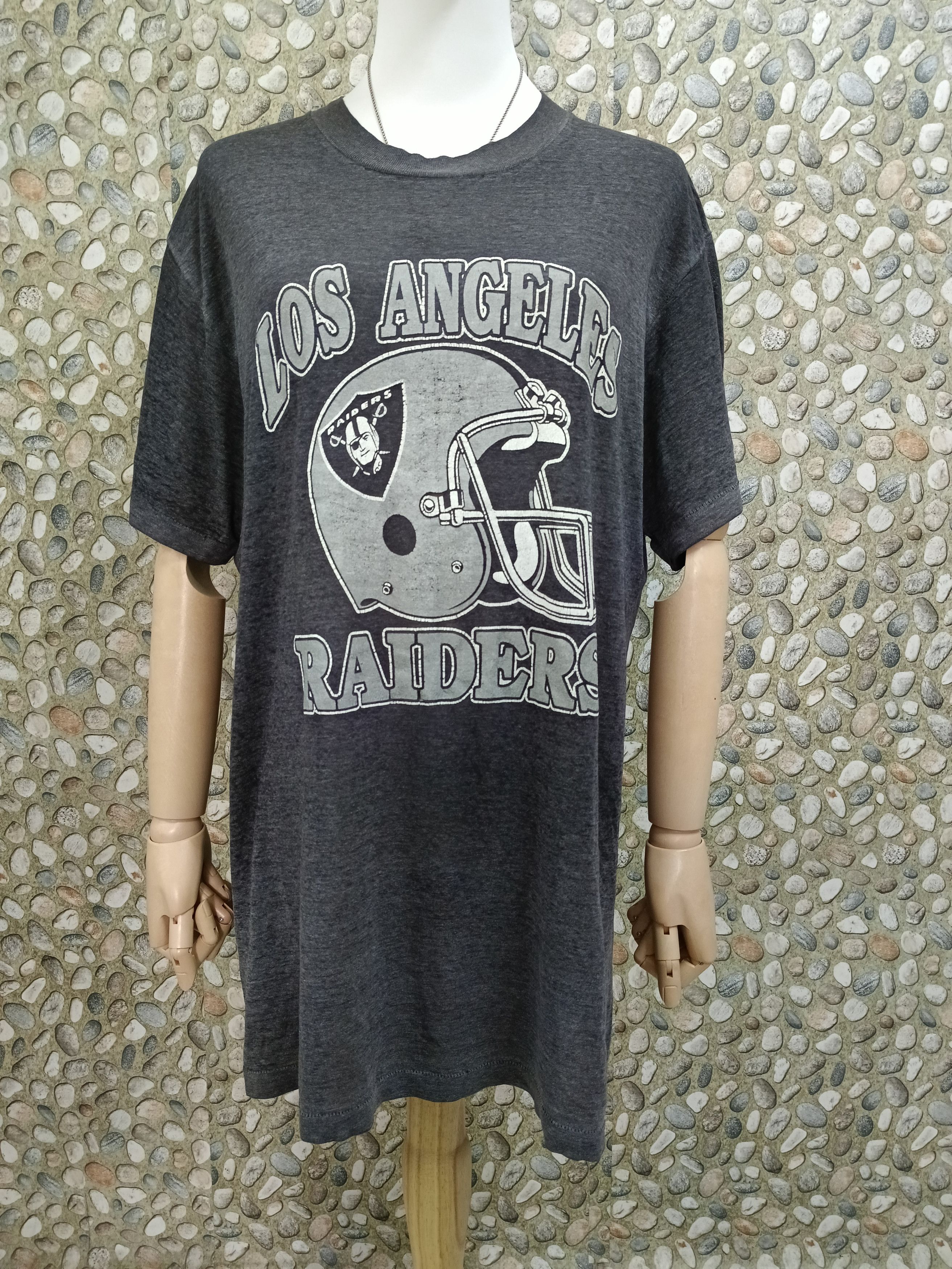 Vintage TRASHED 80s LOS ANGELAS RAIDERS Size US L / EU 52-54 / 3 - 1 Thumbnail