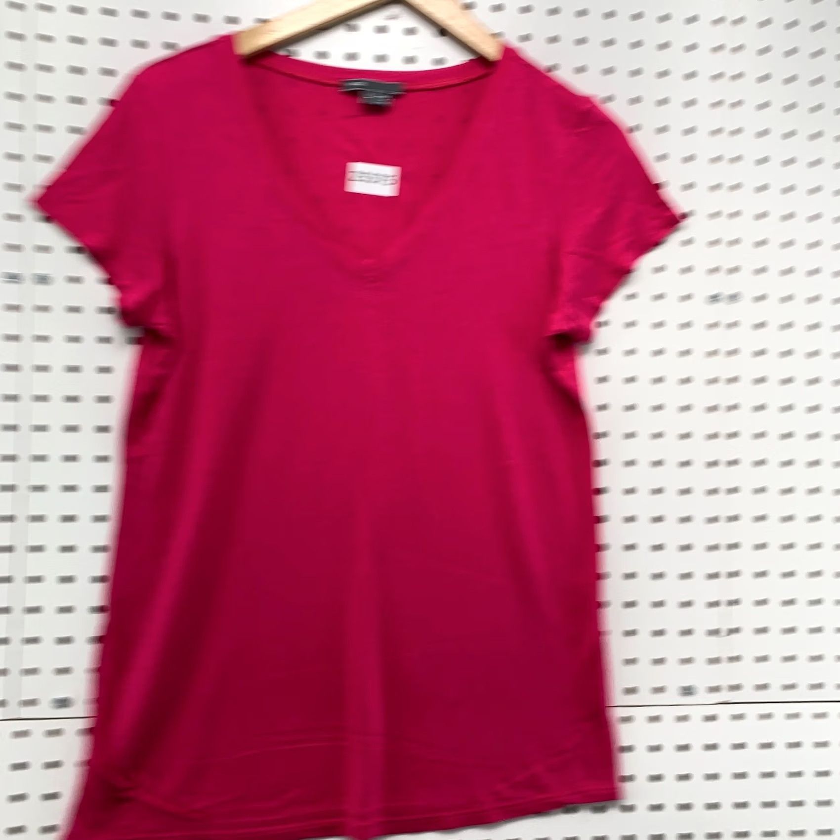 Vince Vince Lightweight V Neck Pink Top Shirt Womens Large Short Sleeve 17.5x26 Size L / US 10 / IT 46 - 4 Thumbnail