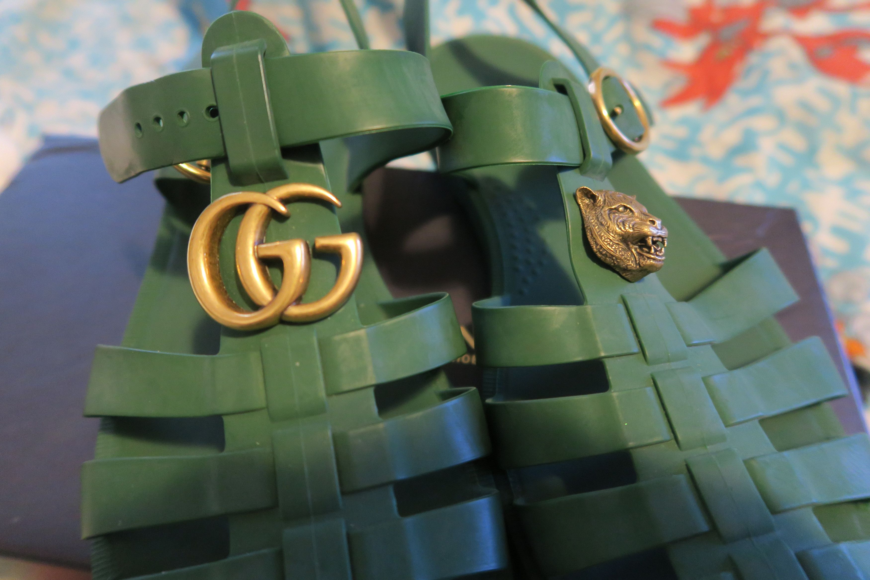 Gucci Gucci Double G Logo Rubber Fisherman Buckle Sandals Men's 8 Size US 8 / EU 41 - 4 Thumbnail