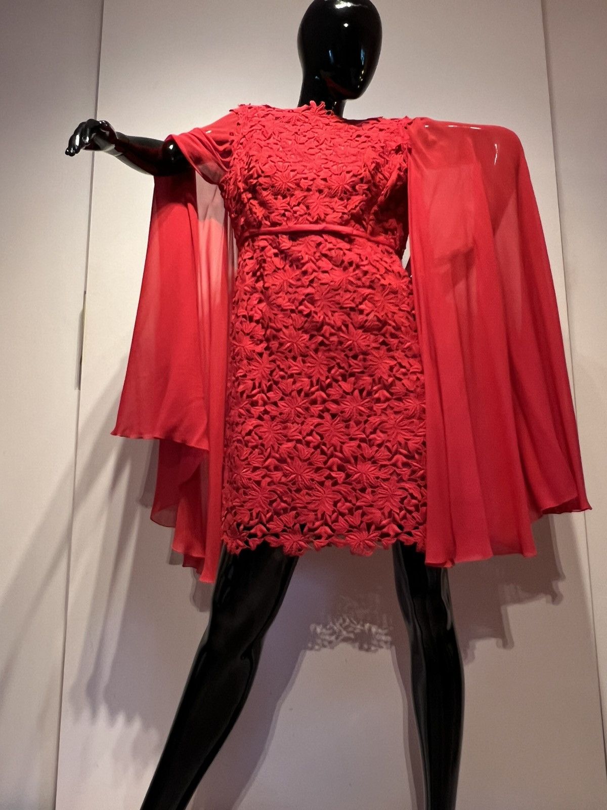 Giambattista Valli Stunning dress Giambatista Valli Size M / US 6-8 / IT 42-44 - 2 Thumbnail
