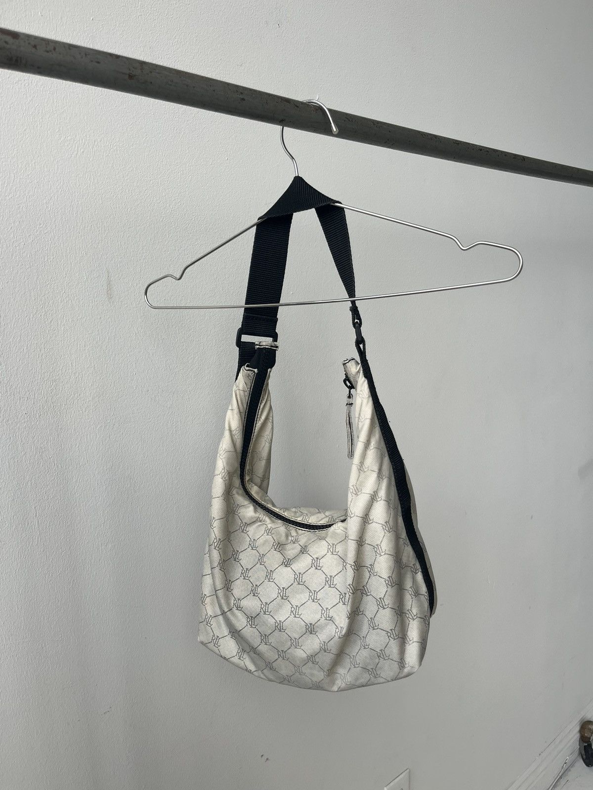 Lauren Ralph Lauren VINTAGE LAUREN RALPH LAUREN SPORT UTILITY BAG CHROME ACCENTS Size ONE SIZE - 6 Thumbnail
