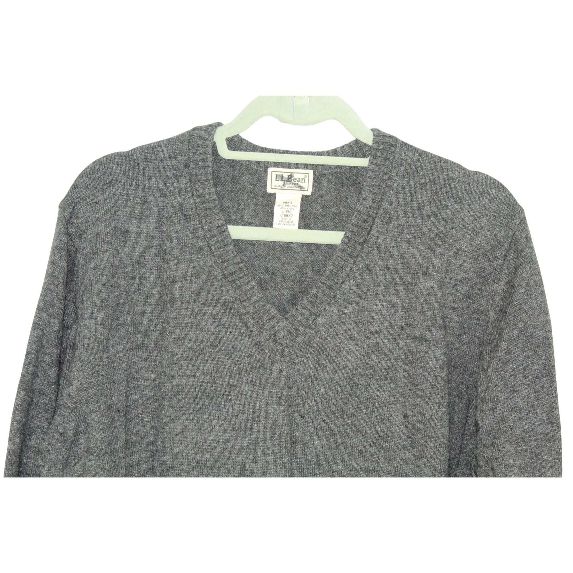 L.L. Bean LL Bean Heather Gray Lambswool Blend V Neck Sweater Size US L / EU 52-54 / 3 - 2 Thumbnail