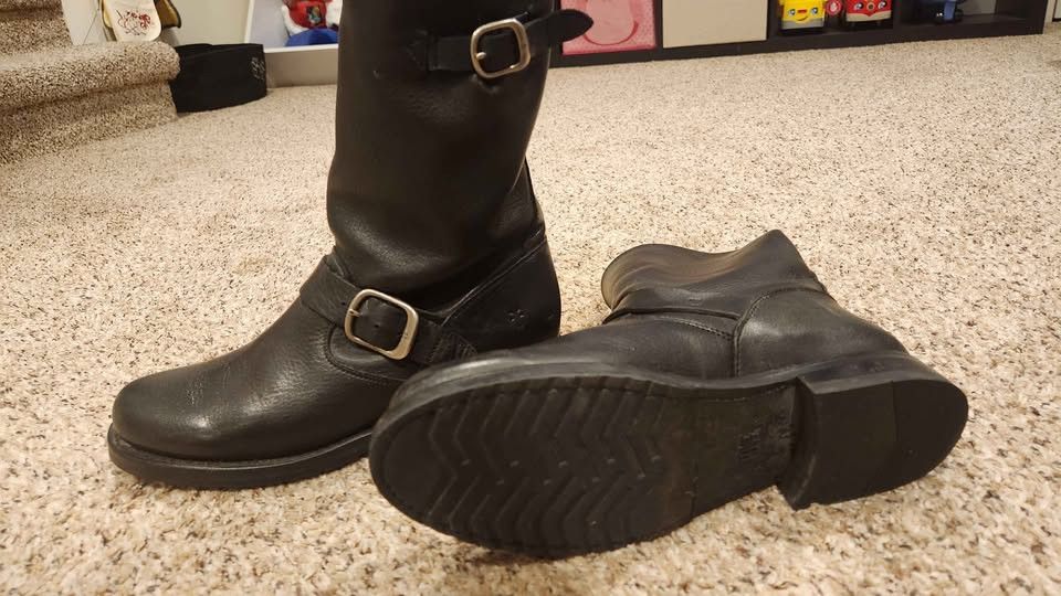 Frye Veronica Short leather boots