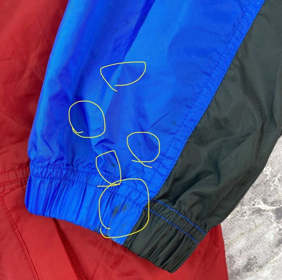 Nike Vintage Nike Windbreaker Lightweight Spring Jacket Red Size US M / EU 48-50 / 2 - 17 Thumbnail