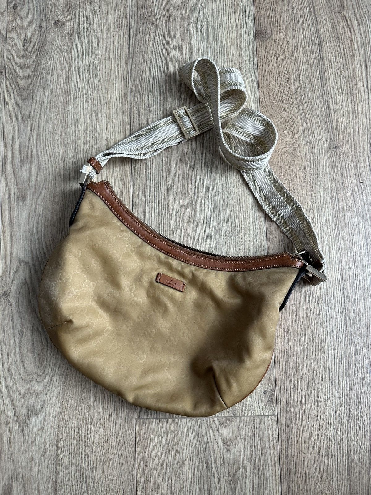 Gucci GG Monogram Canvas Shoulder Bag 181092 in Beige, Women's